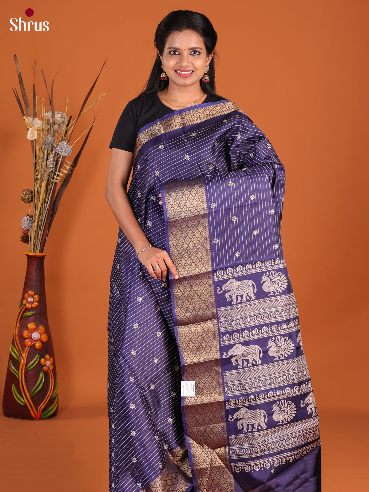 DHS09137 - Semi Crepe Saree - Shop on Shrus.com