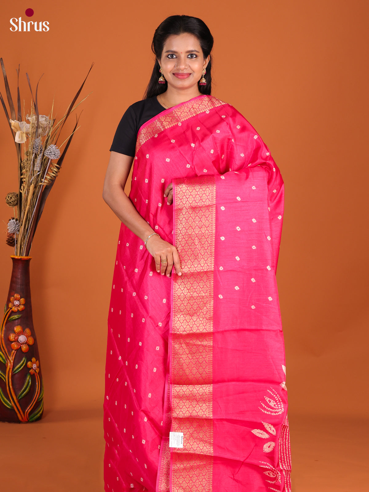 DHS09153 - Semi Crepe Saree - Shop on Shrus.com