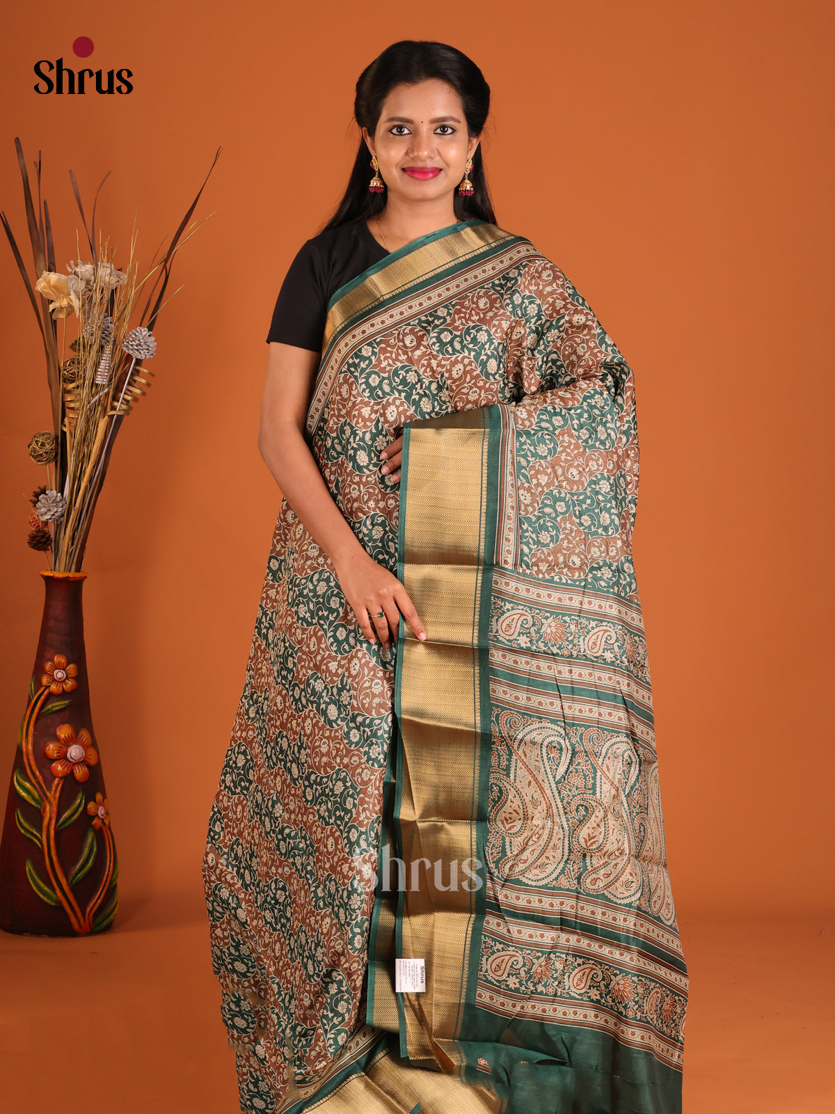 DHS09193 - Semi Crepe Saree - Shop on Shrus.com