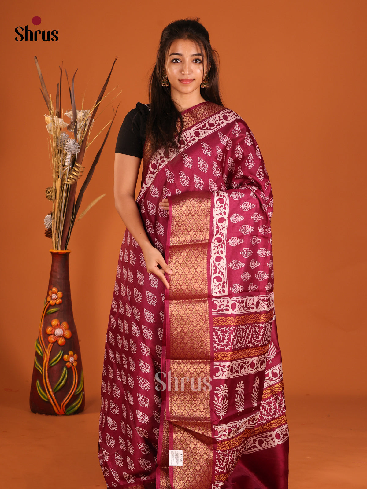 DHS09209 - Semi Crepe Saree - Shop on Shrus.com