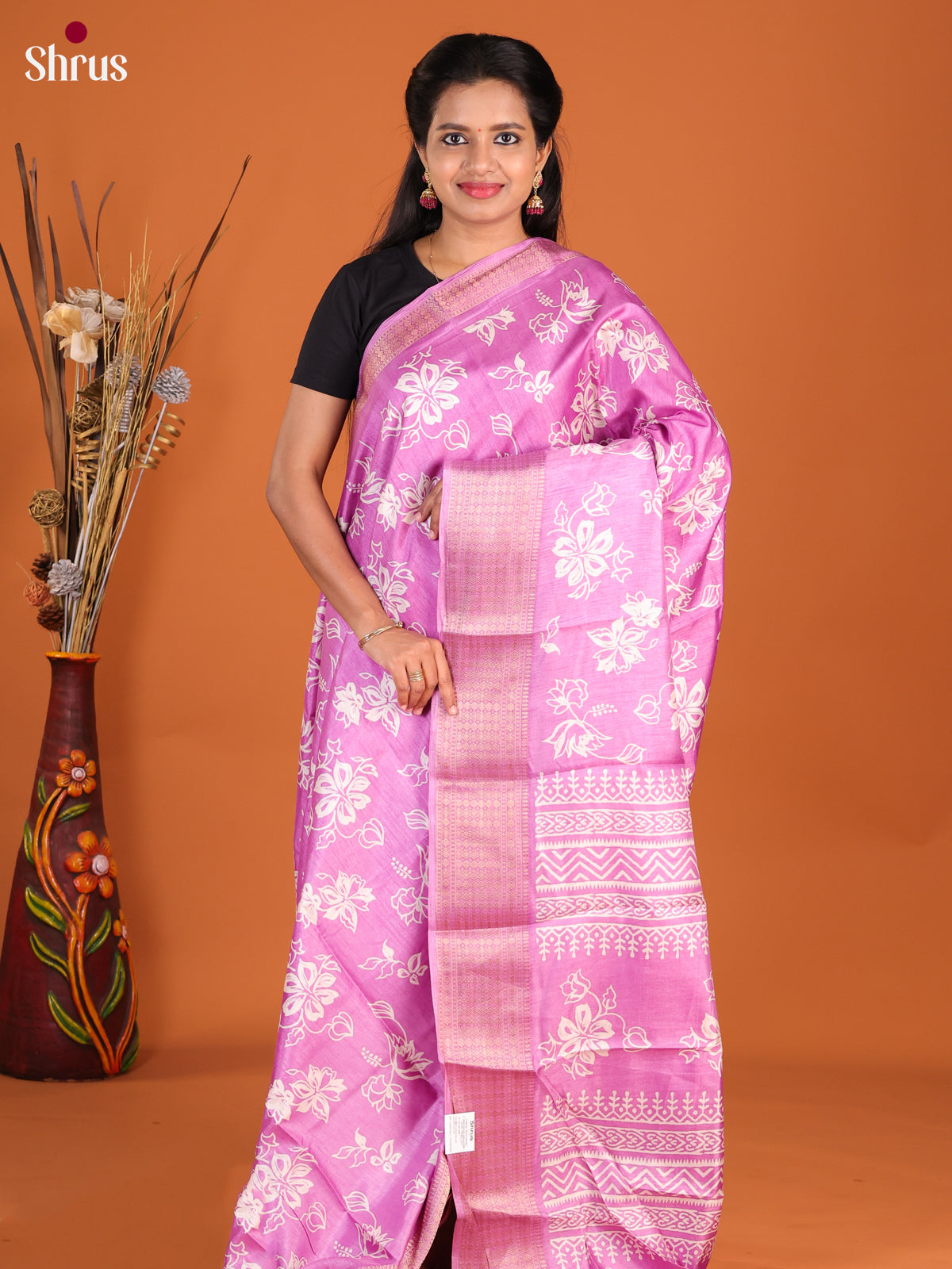 DHS09242 - Semi Crepe Saree - Shop on Shrus.com