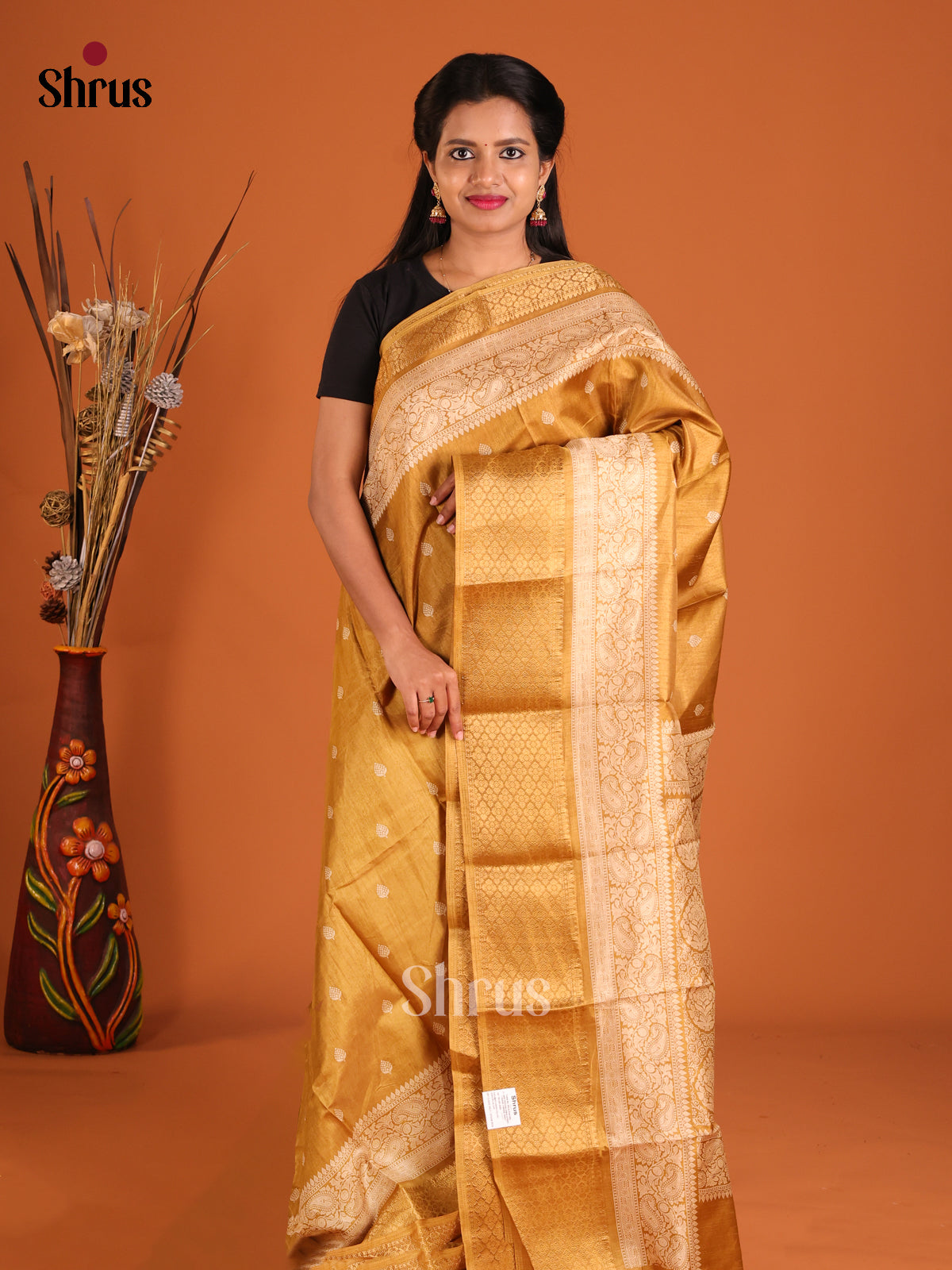 DHS09294 - Semi Crepe Saree - Shop on Shrus.com