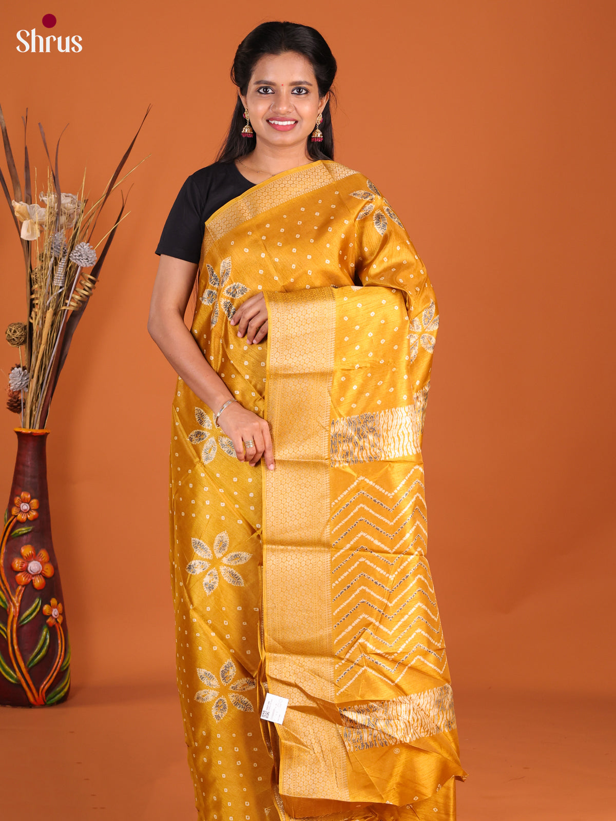 DHS09359 - Semi Crepe Saree - Shop on Shrus.com