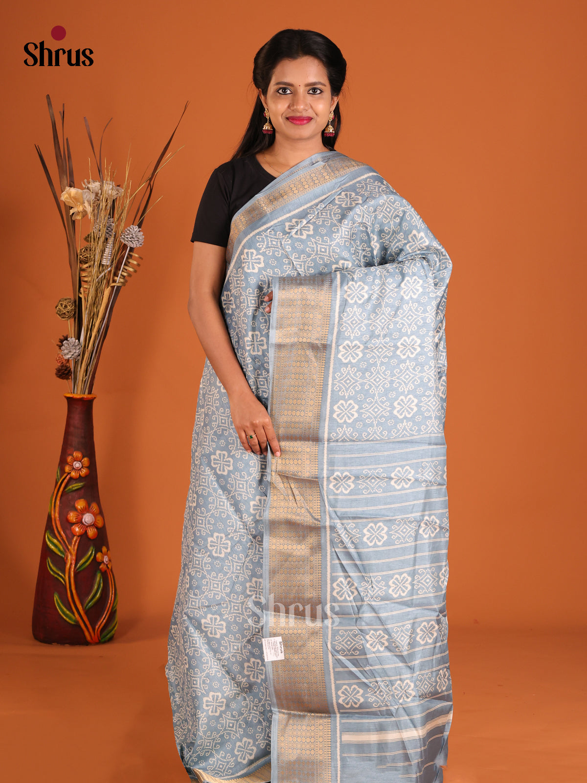 DHS09380 - Semi Crepe Saree - Shop on Shrus.com