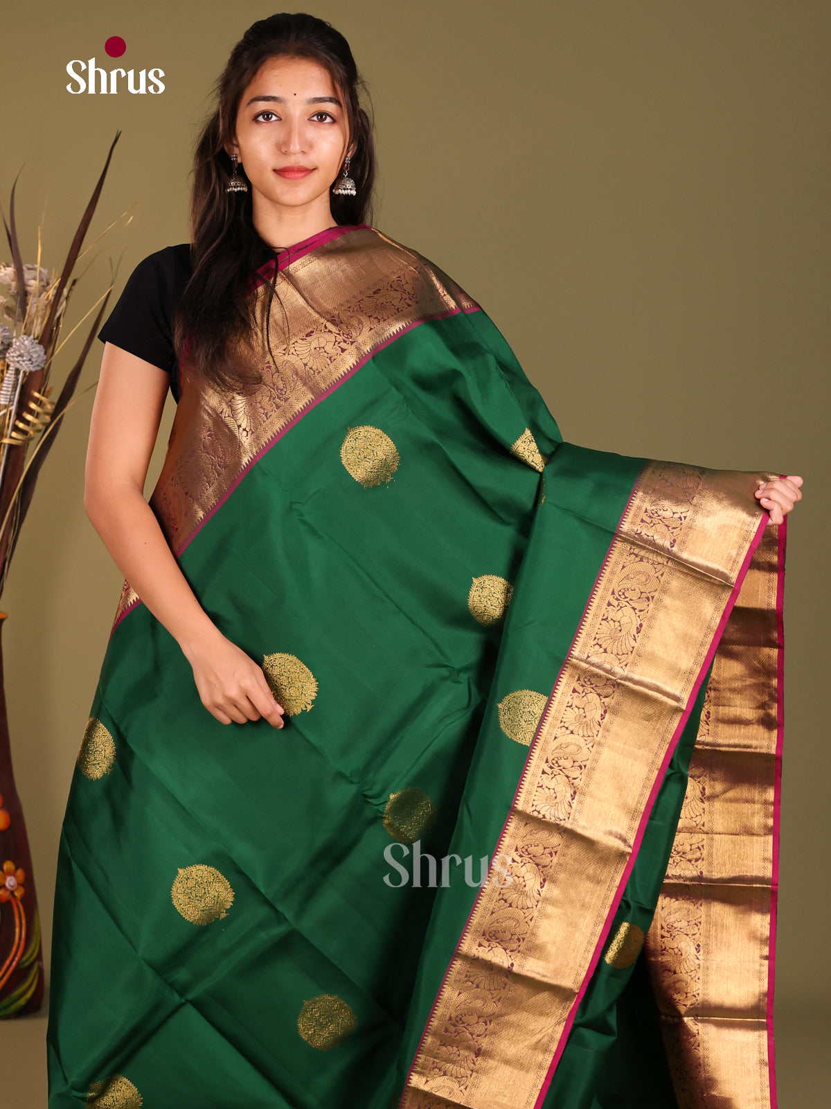 Pretty Green Kanchipuram Silk Saree with Golden Motifs & contrast Maroon zari border 1