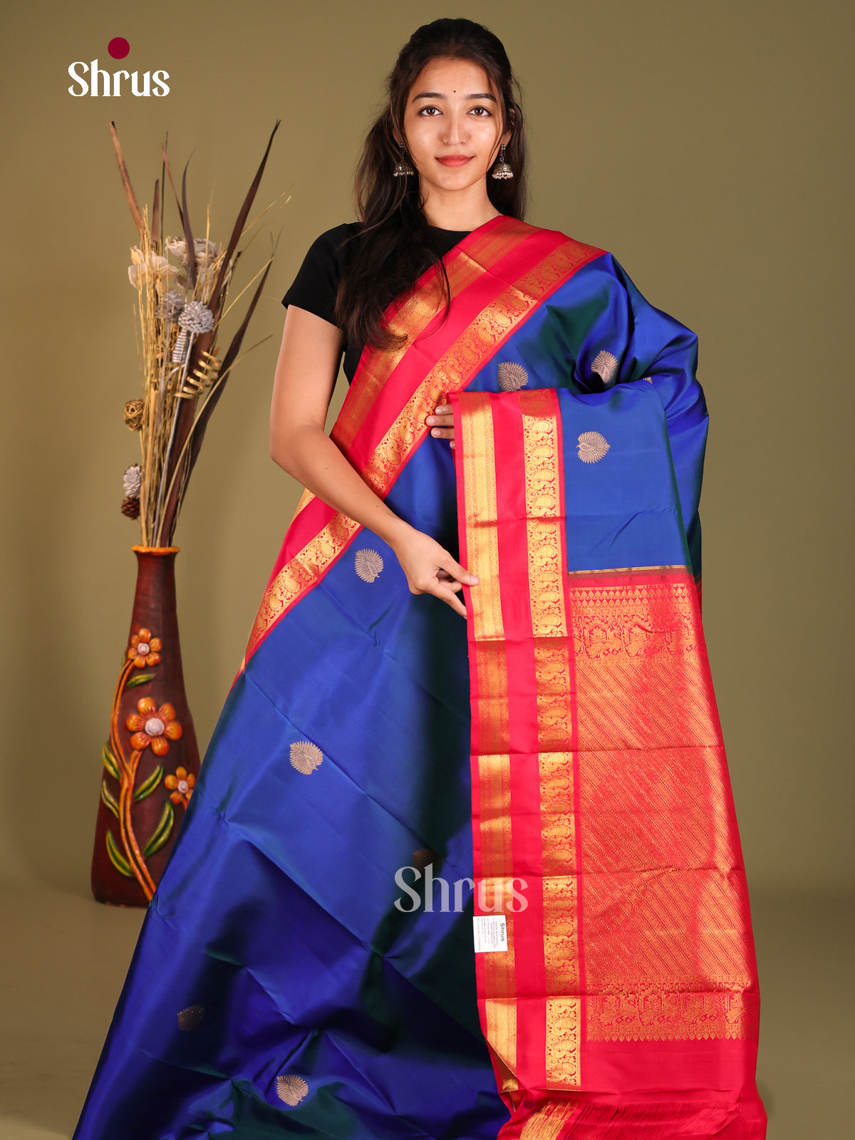 Elegant Blue Kanchipuram Saree with Zari Buttas & Red rettaipet zari border - Shop on Shrus.com