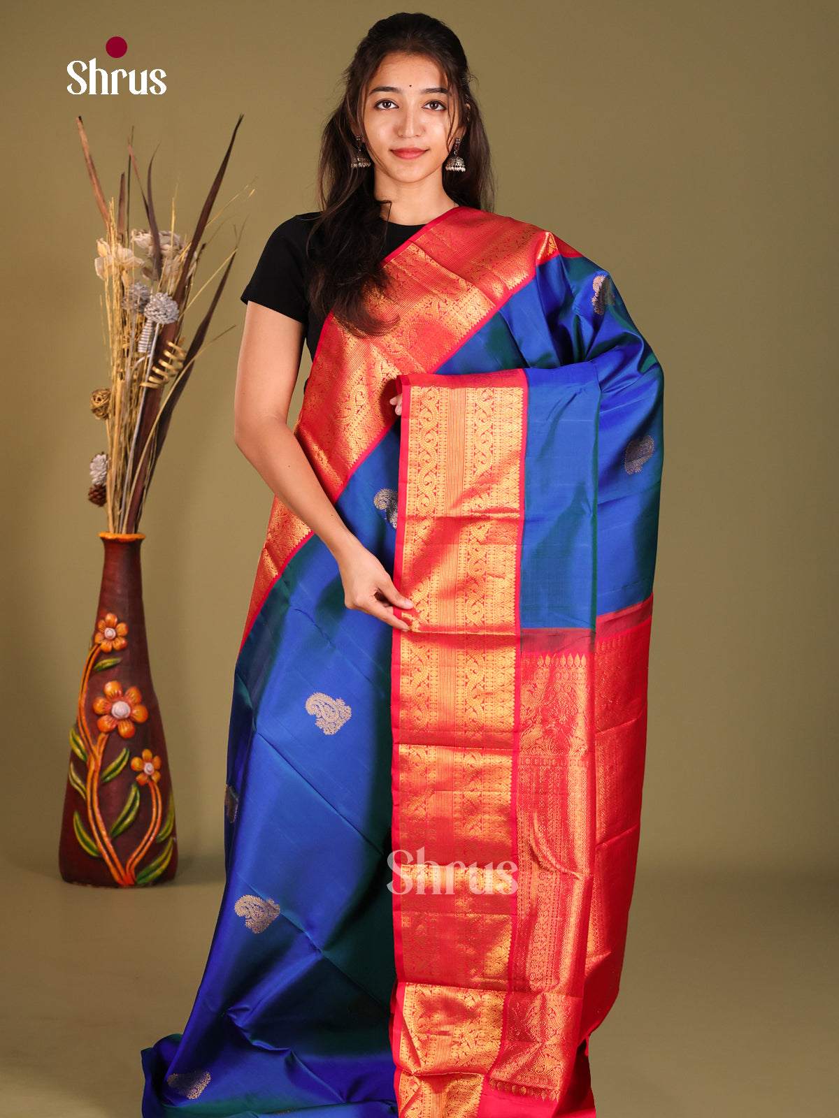 Regal Blue Kanjivaram Saree with zari paisleys butta & Red Brocade Pallu