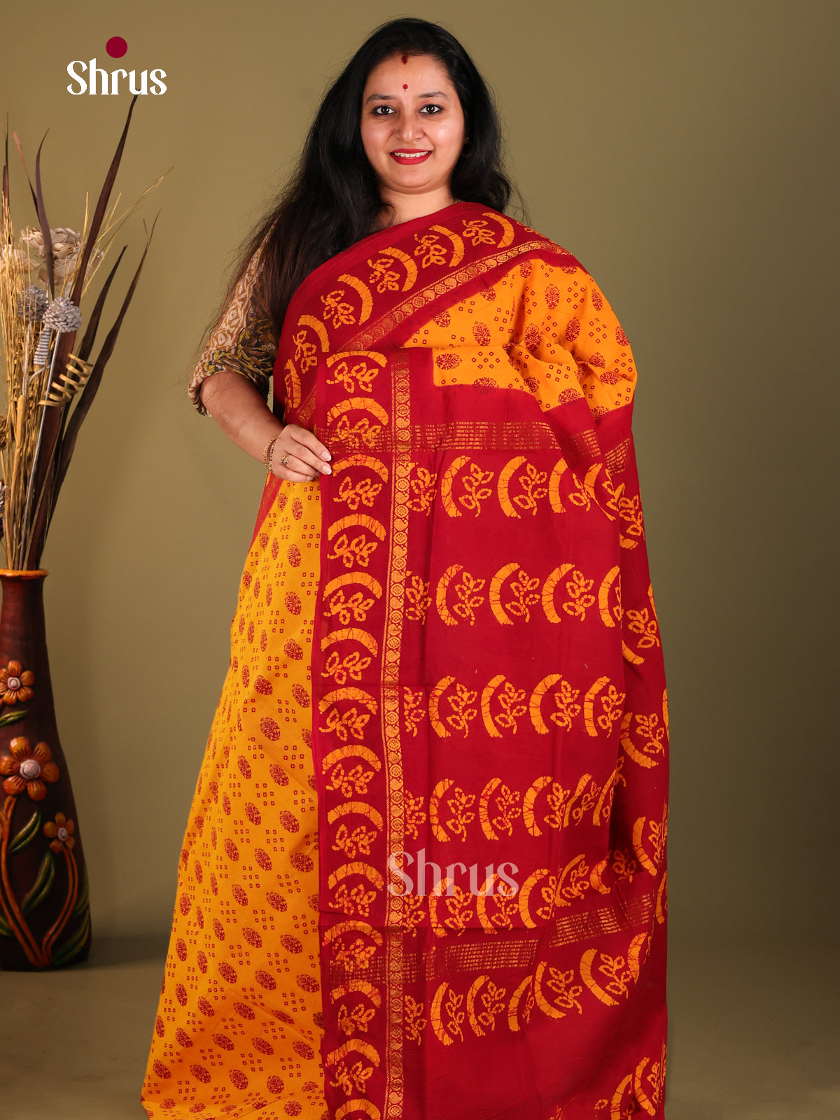 Mustard & Red- Sungudi Cotton Saree