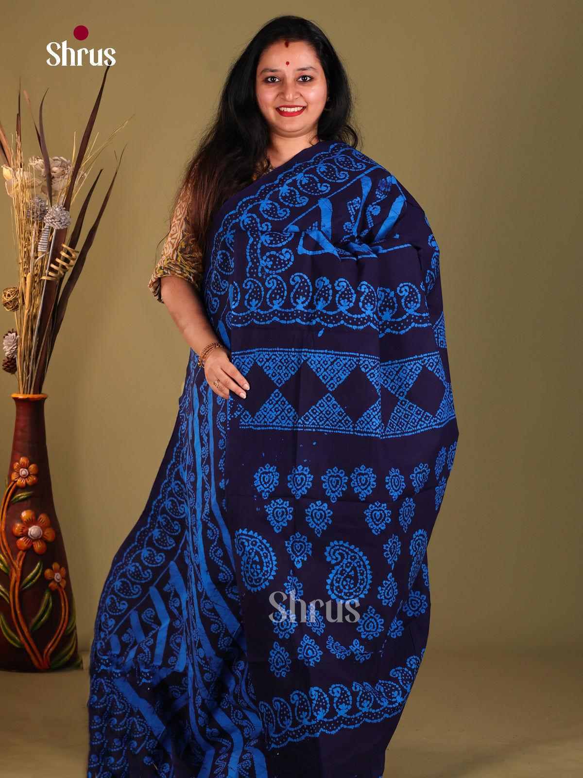 Navy Blue & Blue - Sungudi Cotton Saree - Shop on Shrus.com