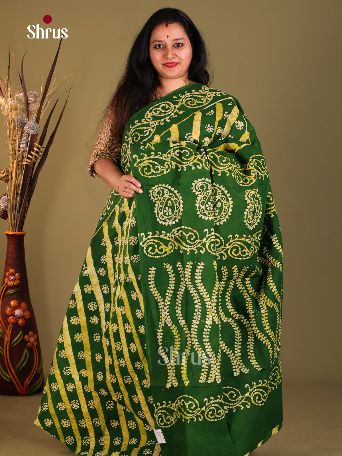 DHS11103 - Sungudi Cotton Saree - Shop on Shrus.com