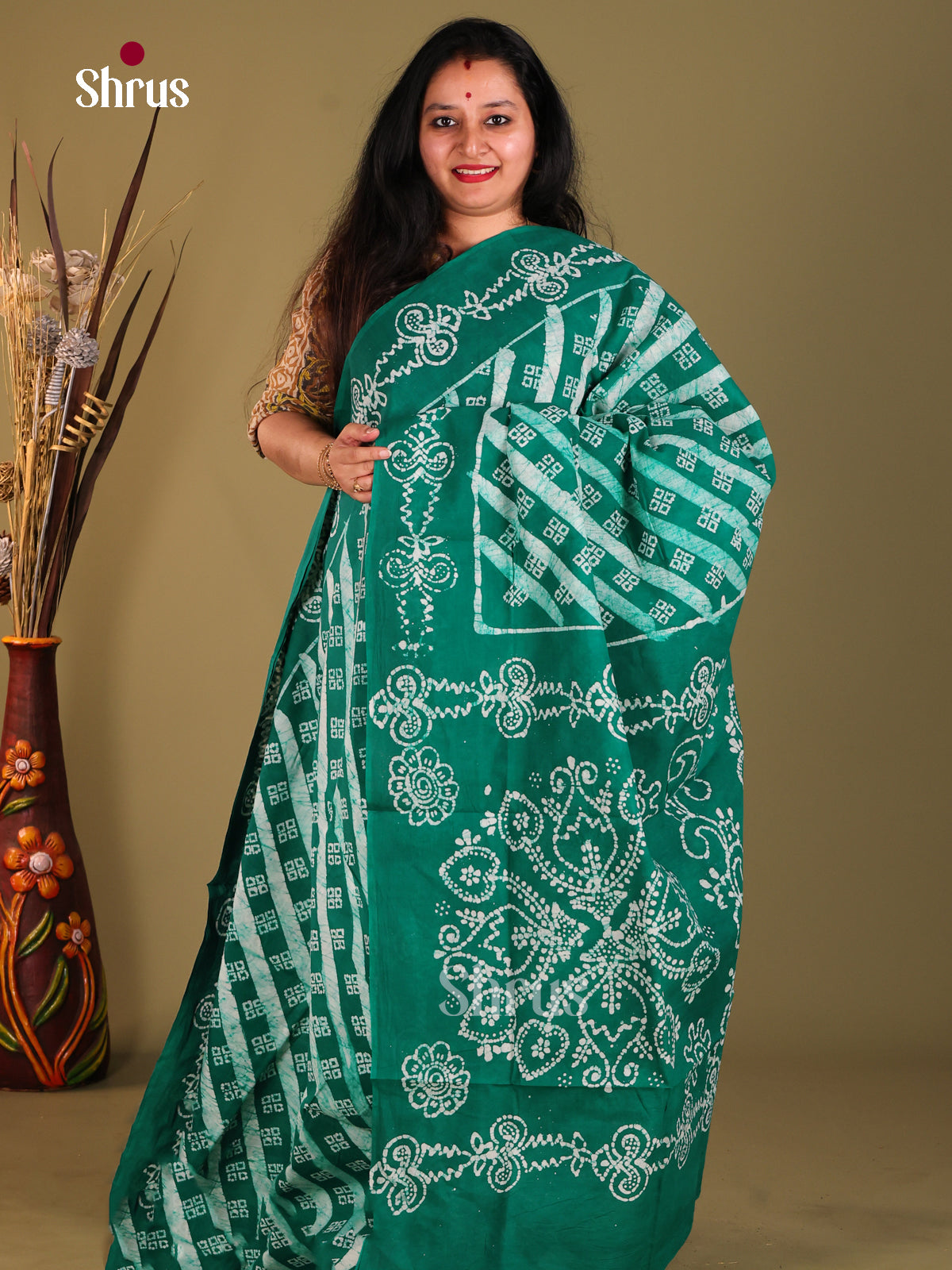 Green & Cream - Sungudi Cotton Saree