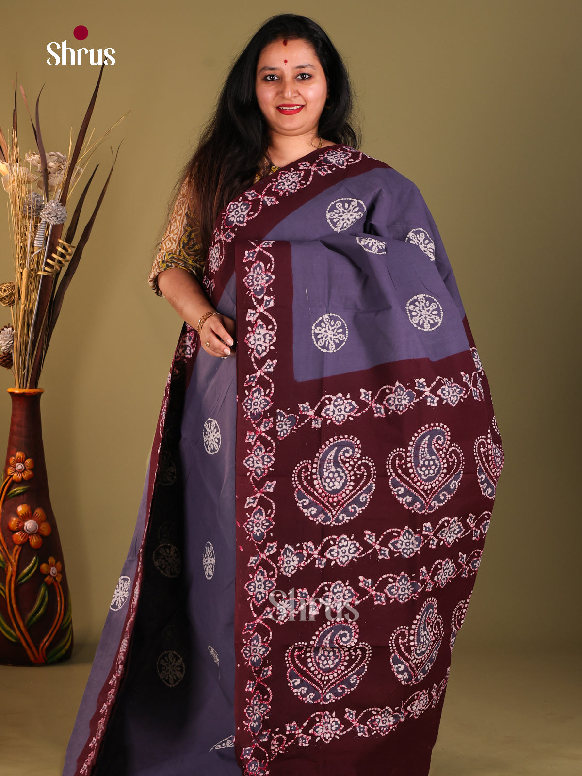 DHS11156 - Sungudi Cotton Saree - Shop on Shrus.com