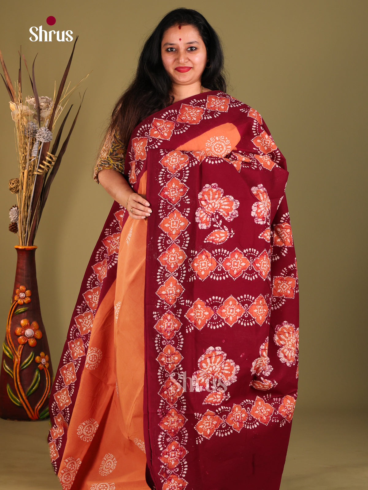 DHS11157 - Sungudi Cotton Saree - Shop on Shrus.com