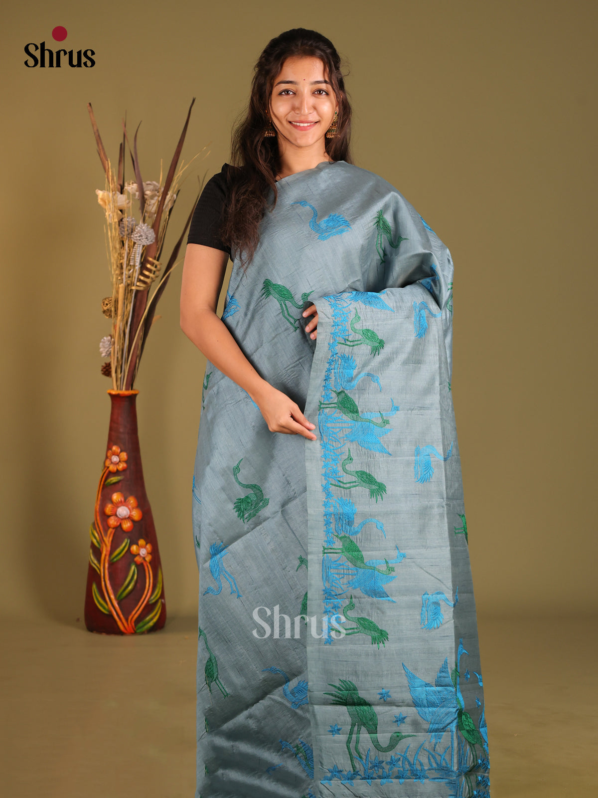 Grey- Semi Rawsilk Saree - Shop on Shrus.com