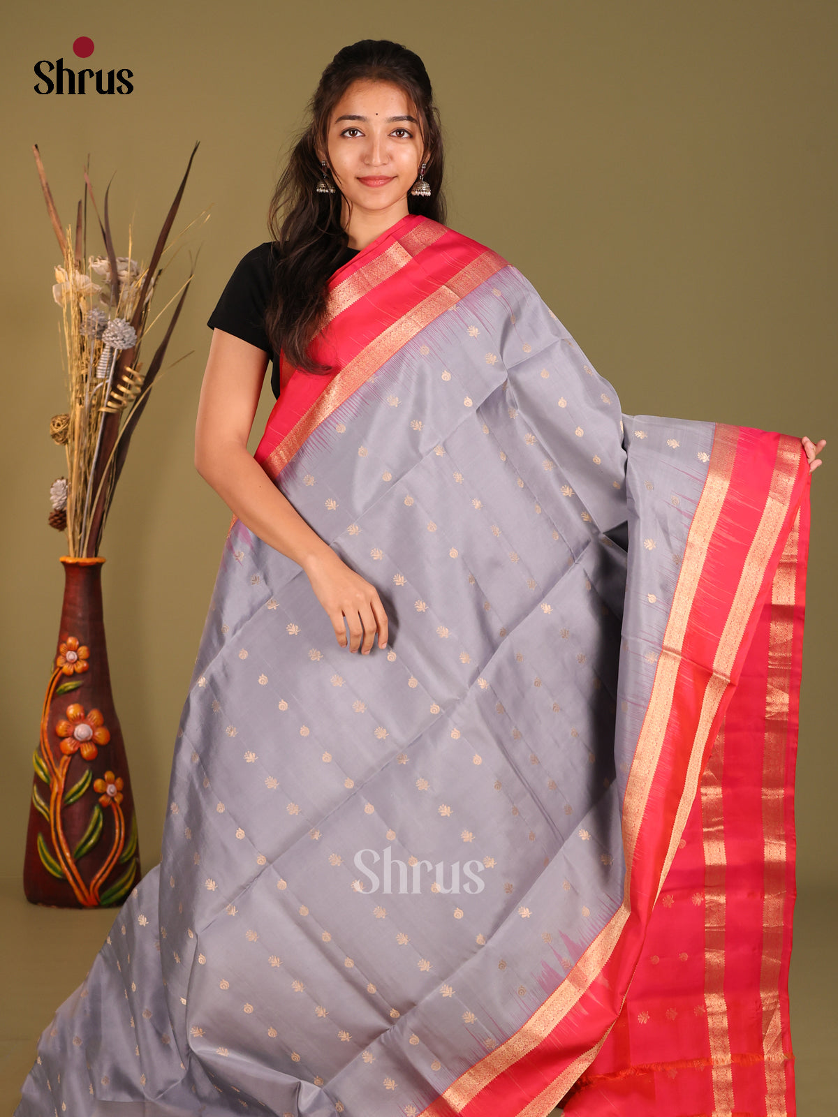 Luxurious Grey Soft Silk Saree with small golden buttas & Orangish Pink rettaipet zari border -1