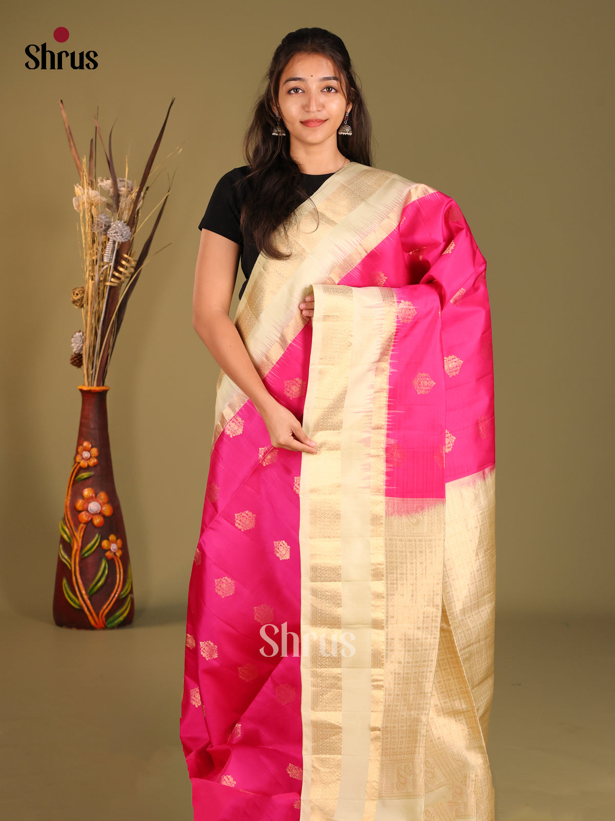Pink & Cream Soft Silk Saree with contrast rettaipet zari border - Shop on Shrus.com