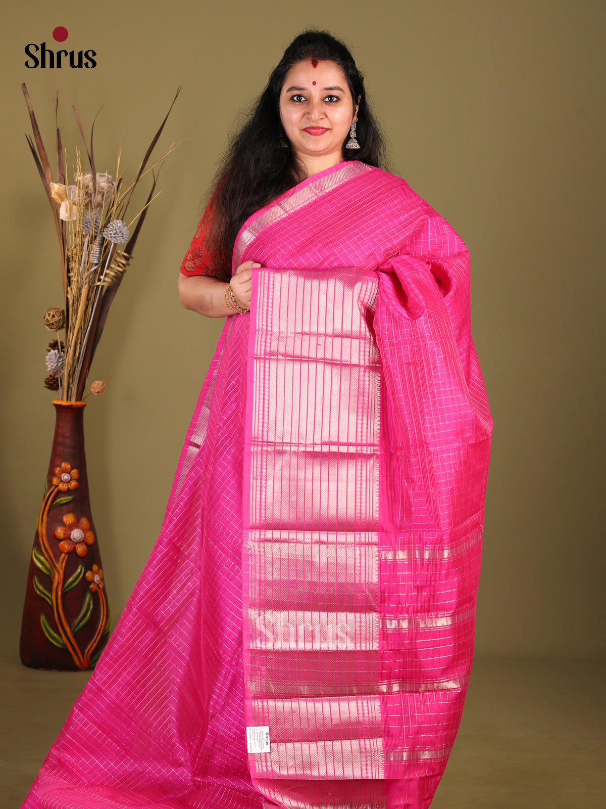 Pink(Single Tone) Mangalagiri silkcotton Saree with zari checks - Shop on Shrus.com