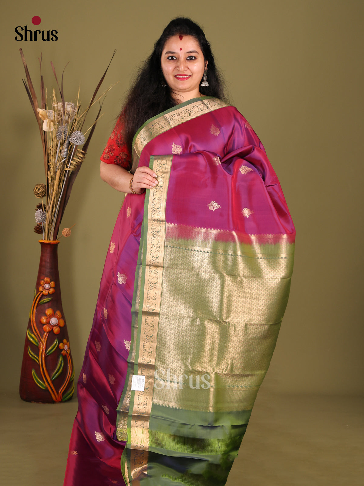 Maroon and green Kanchipuram halfpure