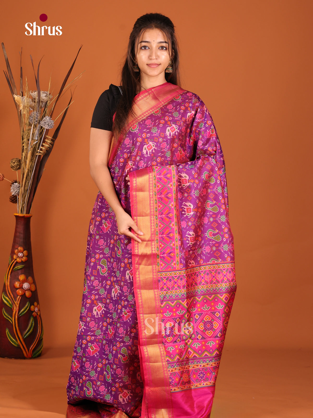 dark pink semi patola saree