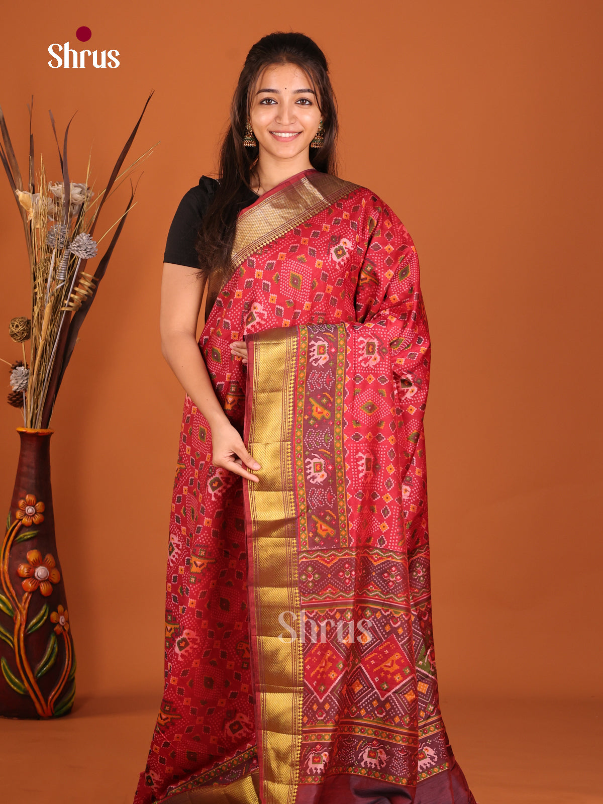dark red semi patola saree