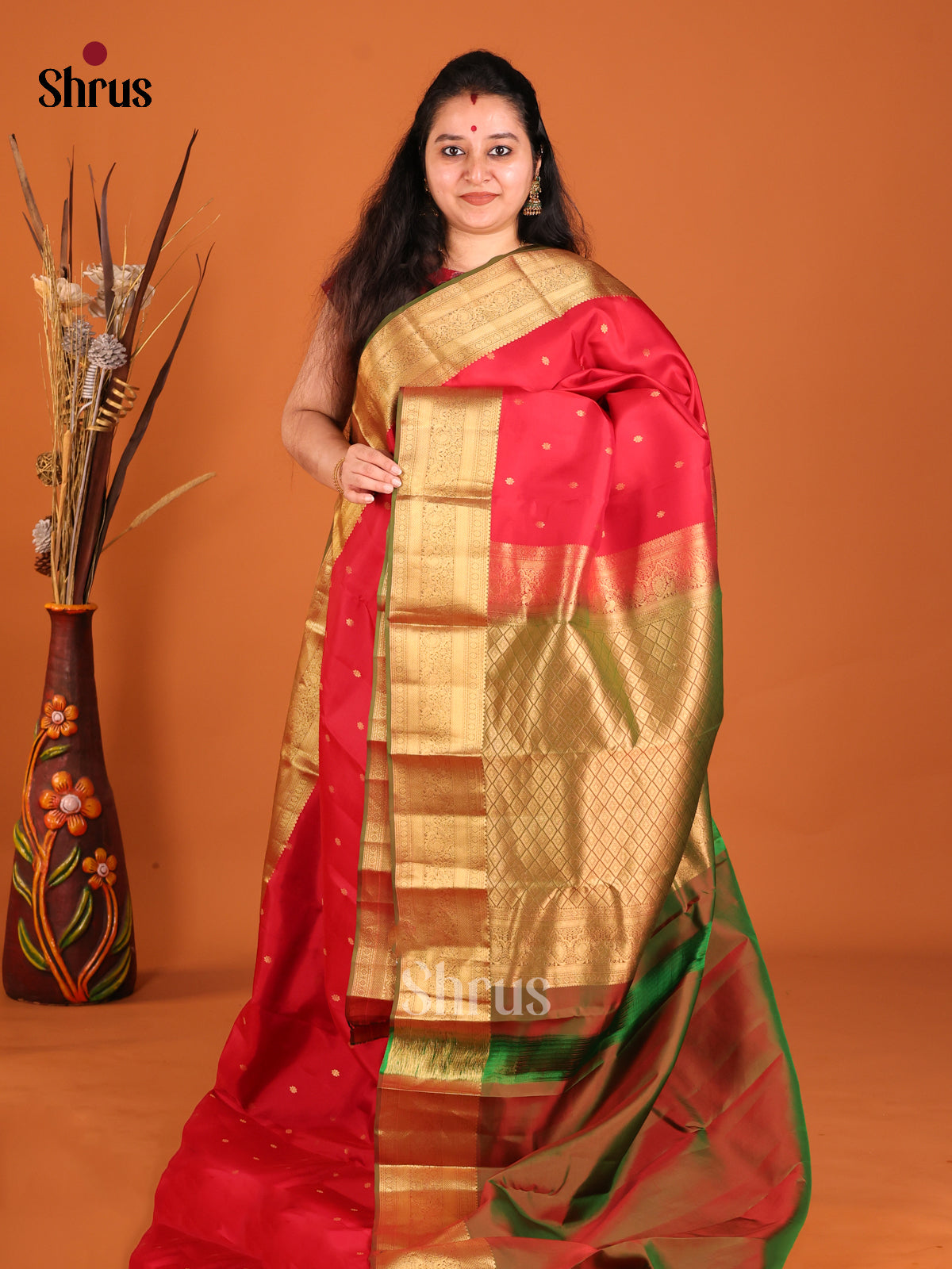 Red & Green - Kanchipuram-halfpure Saree