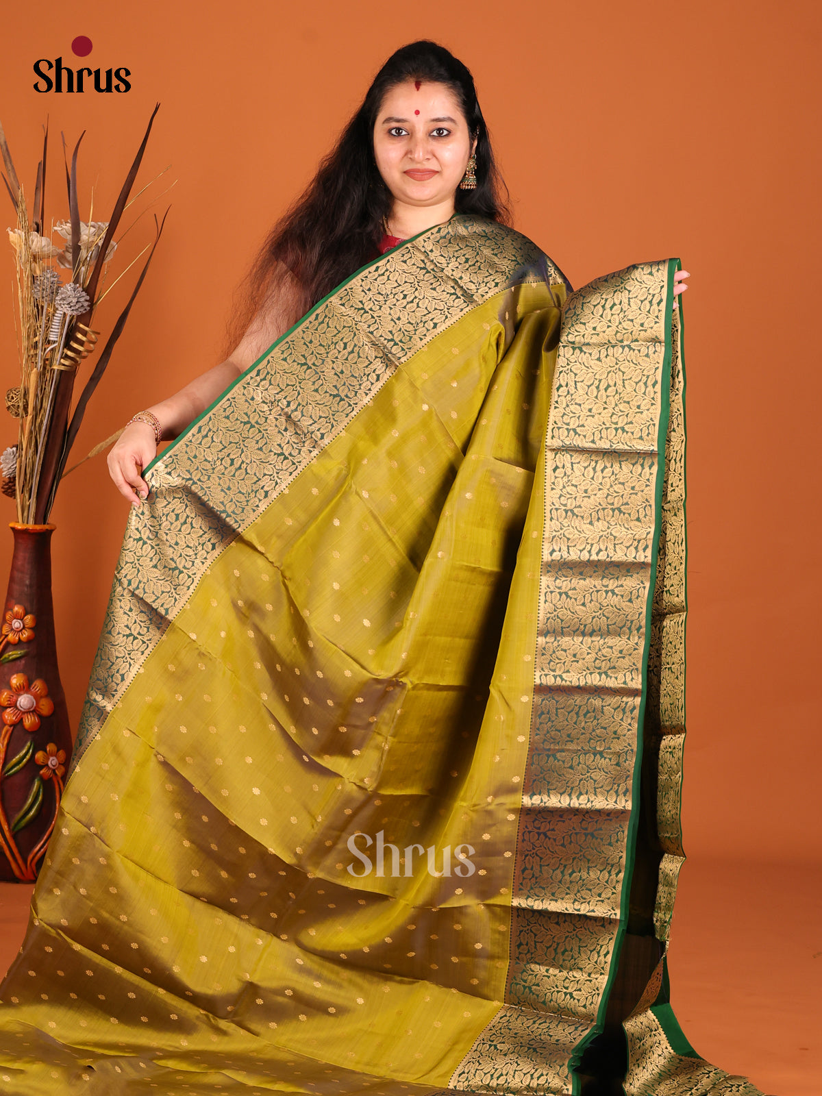Mehandi Green & Green- Kanchipuram-halfpure Saree