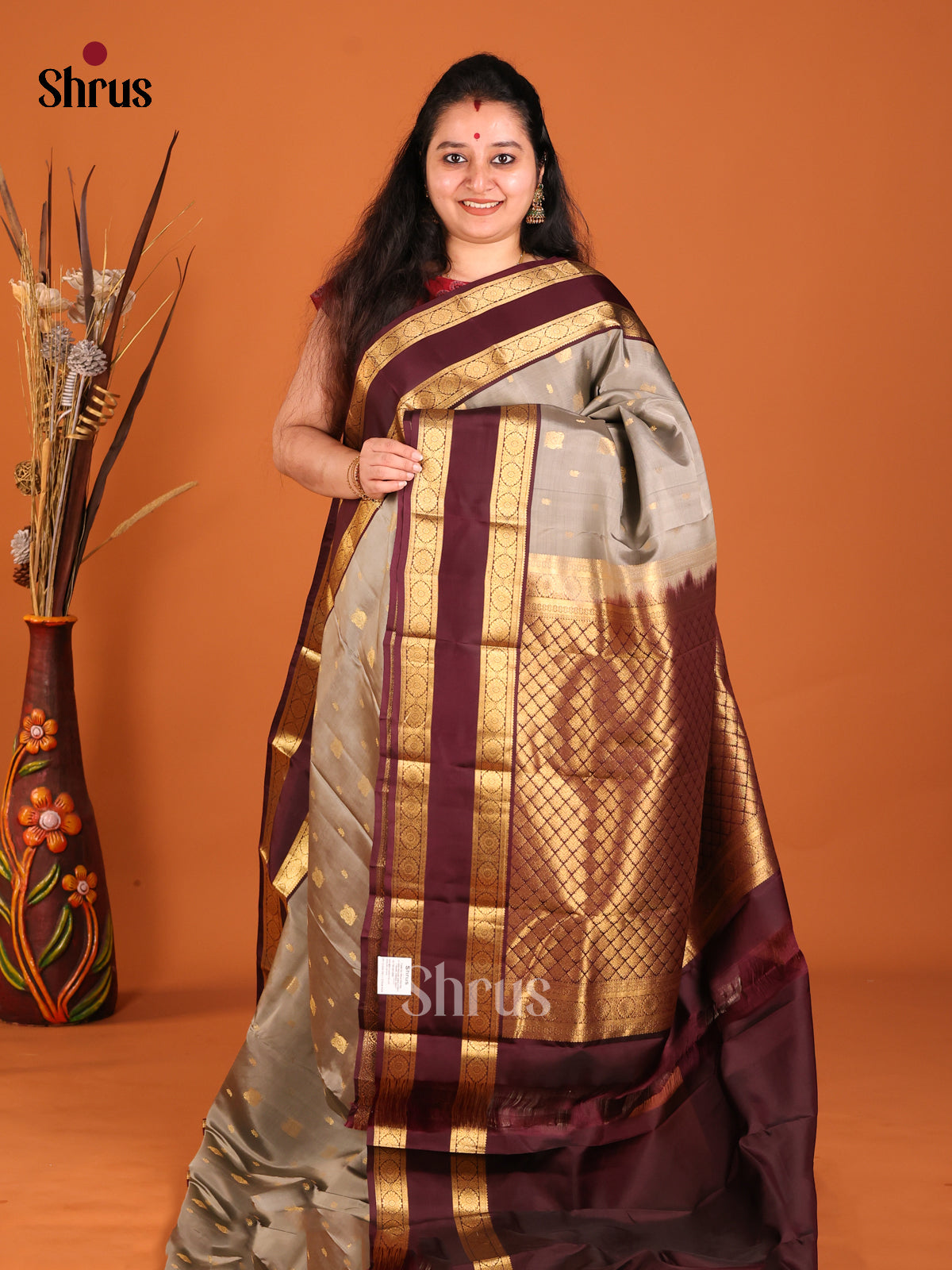 Grey & Arakku Maroon- Kanchipuram-halfpure Saree - Shop on Shrus.com