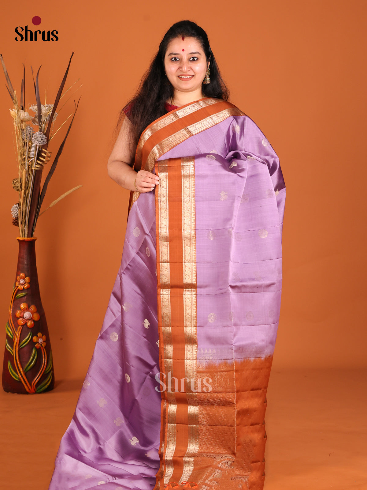 Lavender & Brick Soft Silk Saree with contrast rettaipet zari border - Shop on Shrus.com