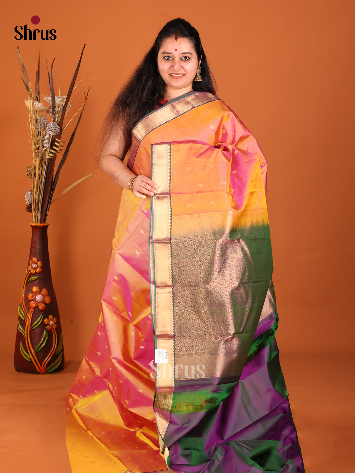 DHS18113 - Kanchipuram Butta design Saree - Shop on Shrus.com
