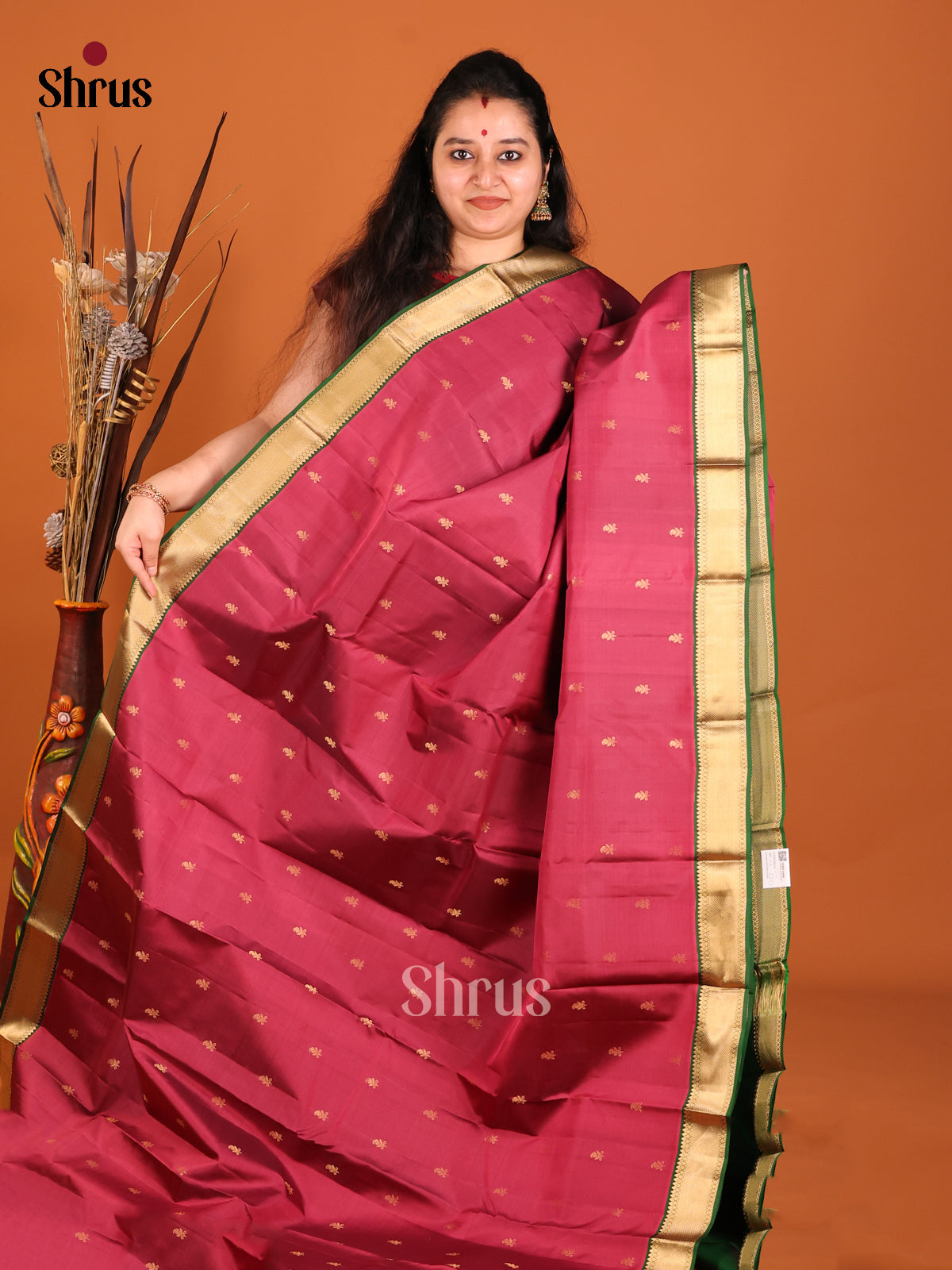 Maroon & Green Kanchipuram Butta design Saree -1