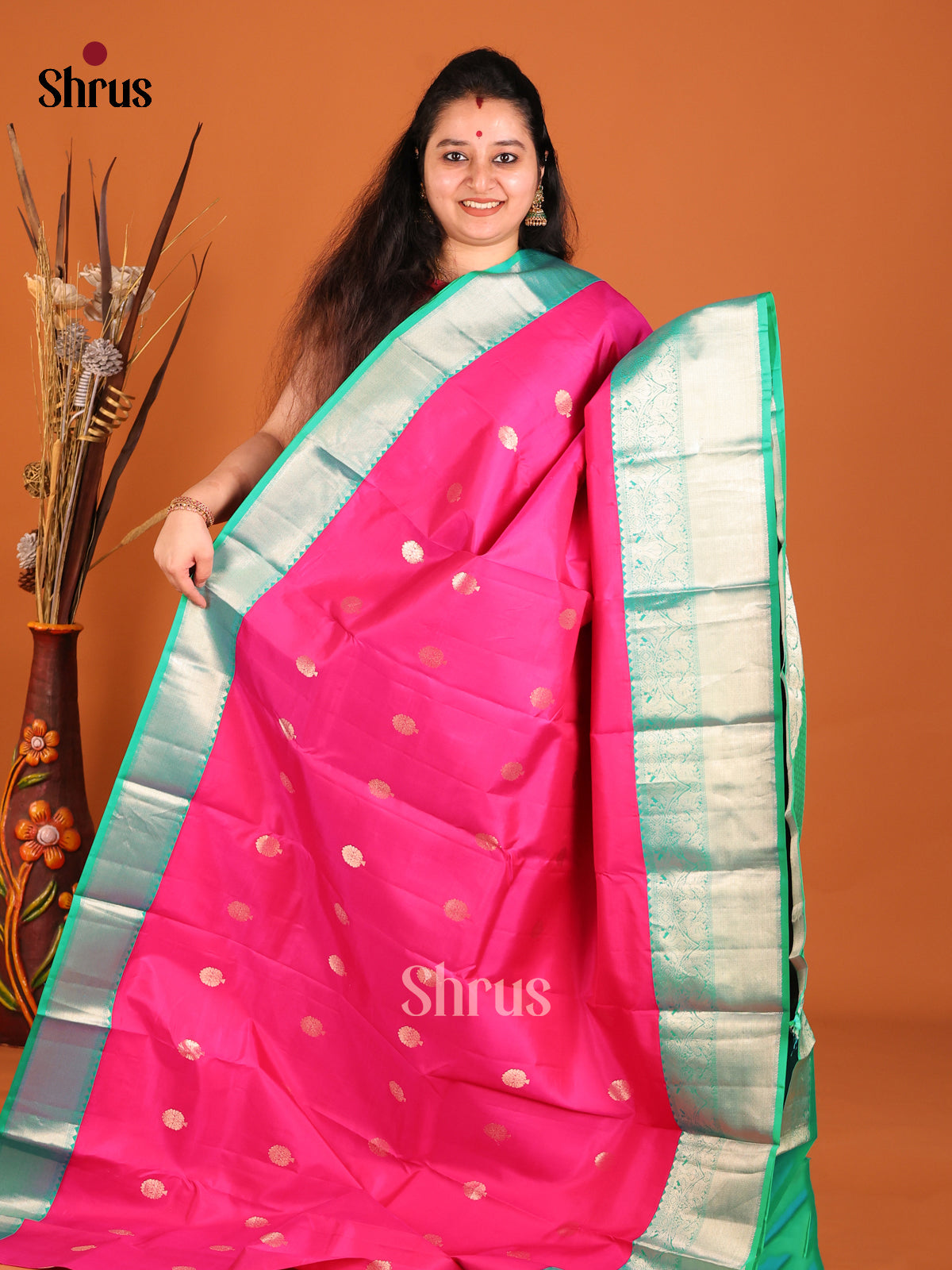 Pink & Green Kanchipuram Butta design Saree with rich elephant buttas border -1