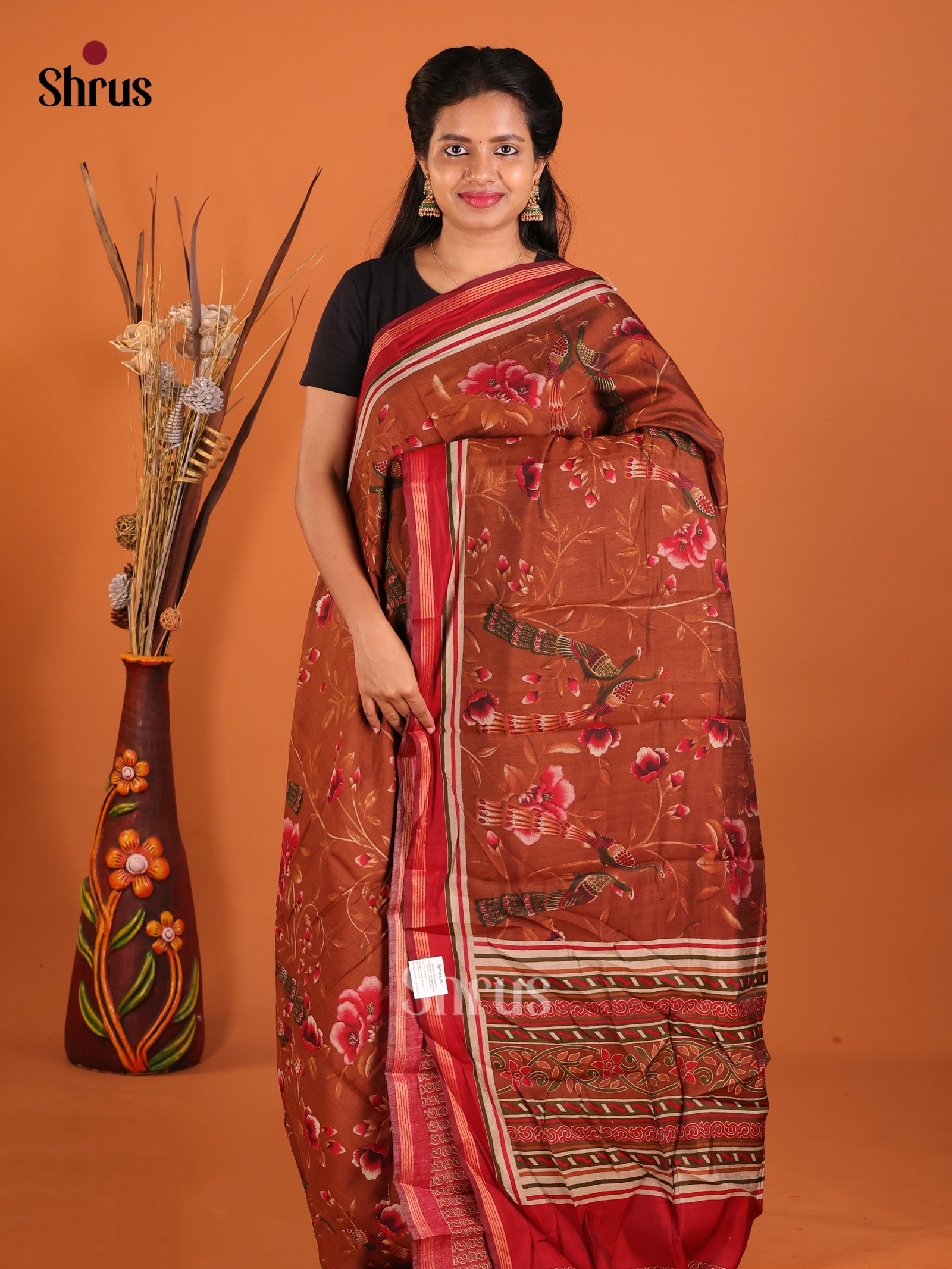 DHS20319 - Art Modal Saree - Shop on Shrus.com