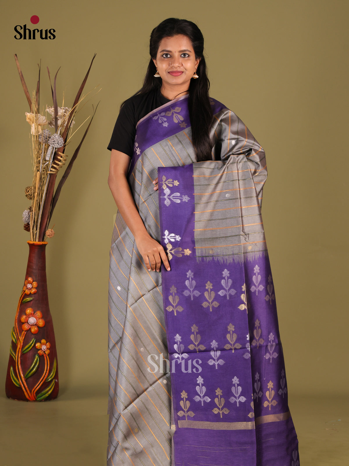 DHS23112 - Semi Tussar Saree - Shop on Shrus.com