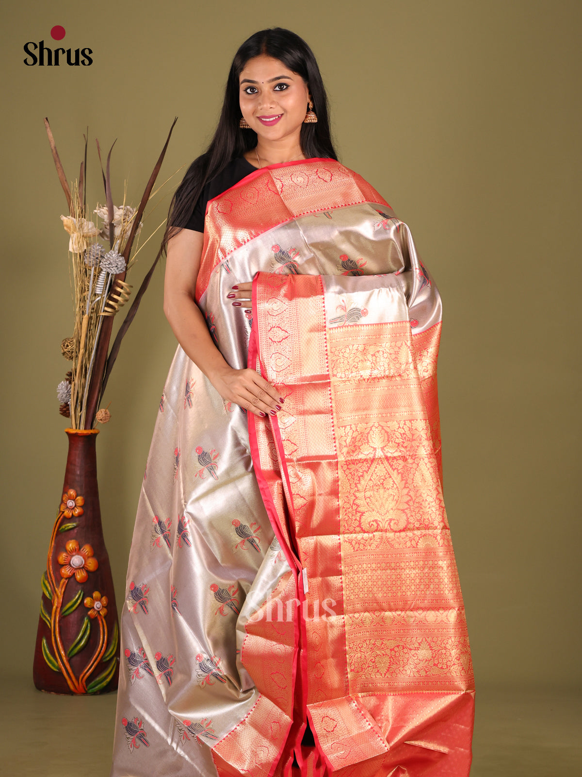 Cream & Red- Kanchipuram-halfpure Saree