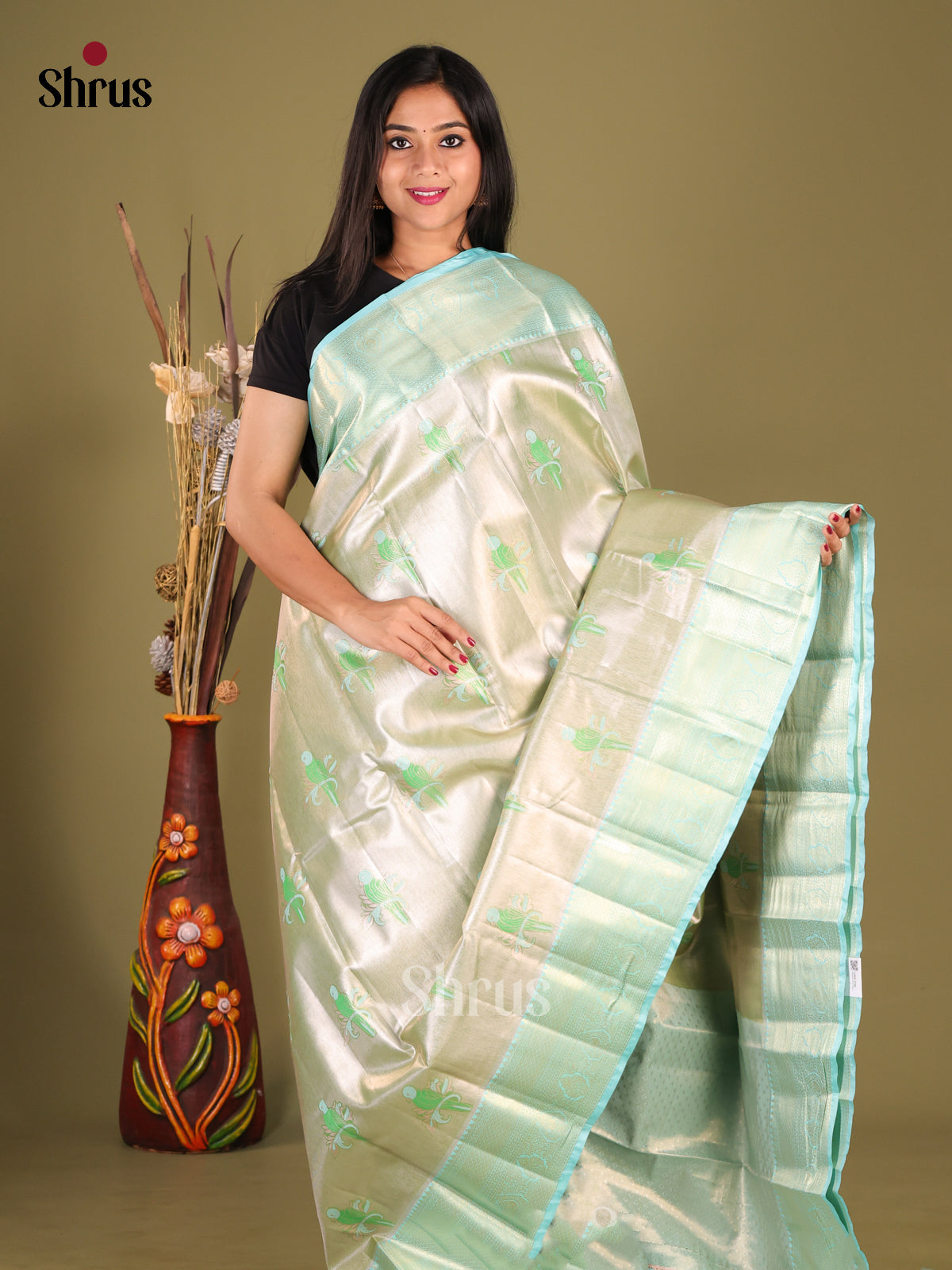 Cream & Pastel Blue - Kanchipuram-halfpure Saree