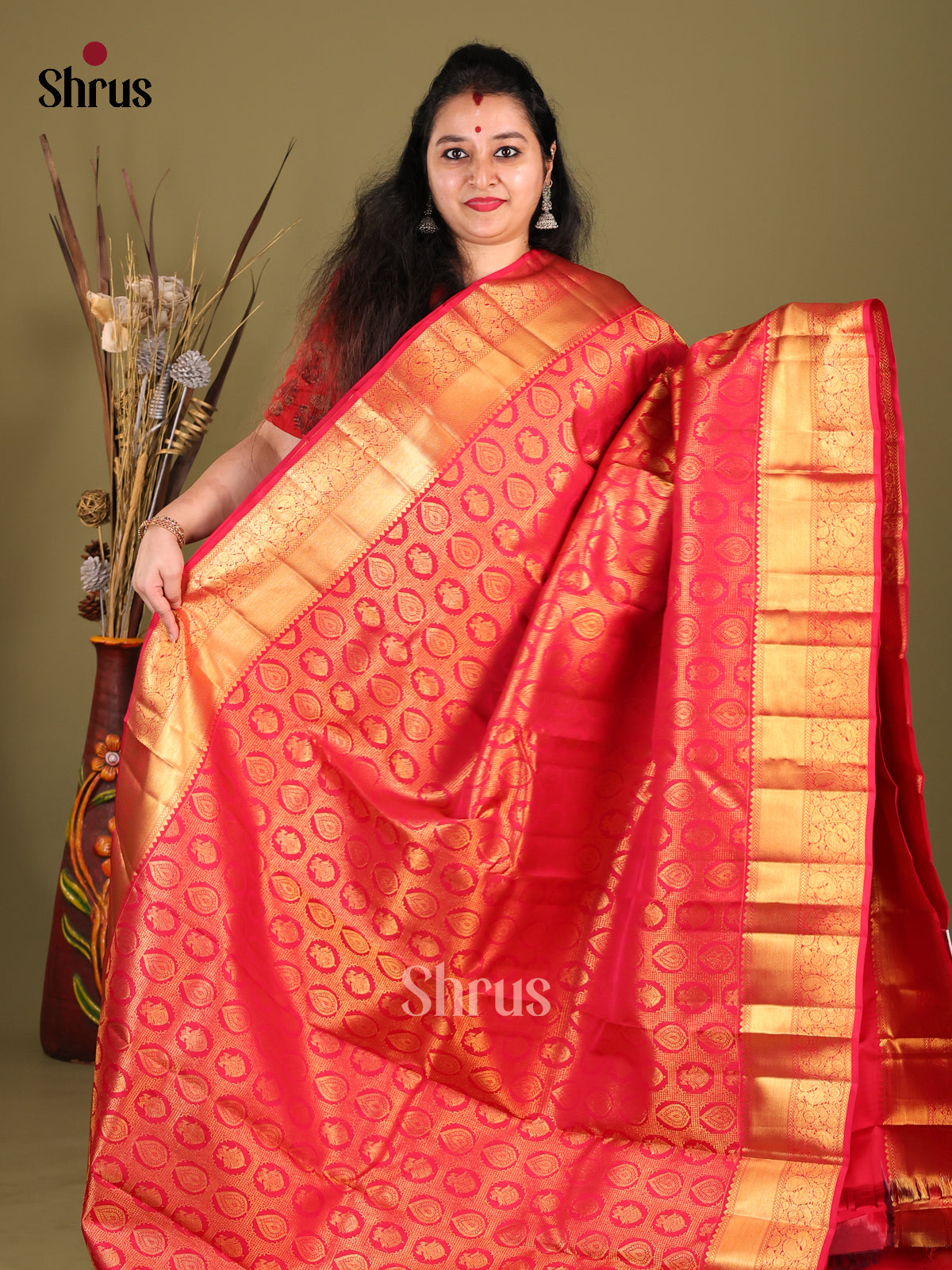 Pretty Reddish Pink Kanjivaram Saree with rich golden Brocade & Self Zari Woven Border -1