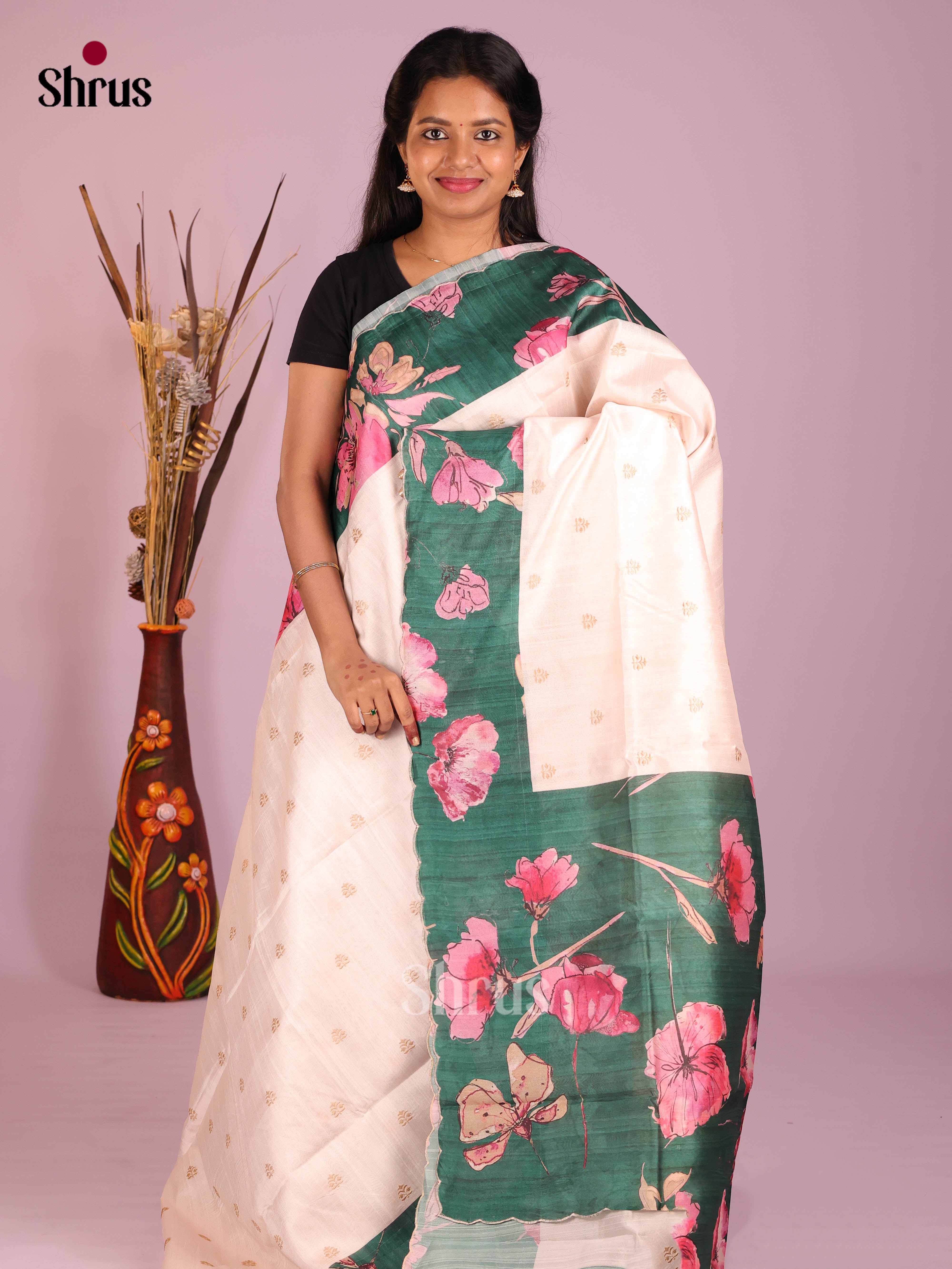 Cream & Green - Moonga Silk Saree