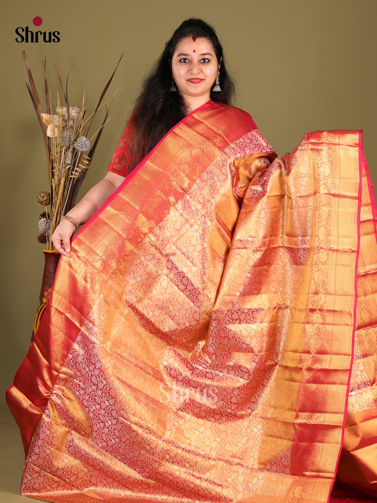 Grand Red Kanjivaram Pattu Saree with Zari Brocade Pallu -1