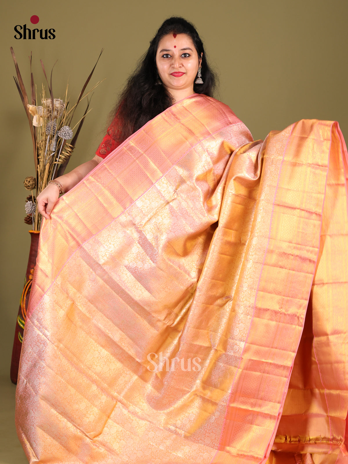 Shimmery Pink Kanchipuram silk Saree with zari floral nestling brocade -1