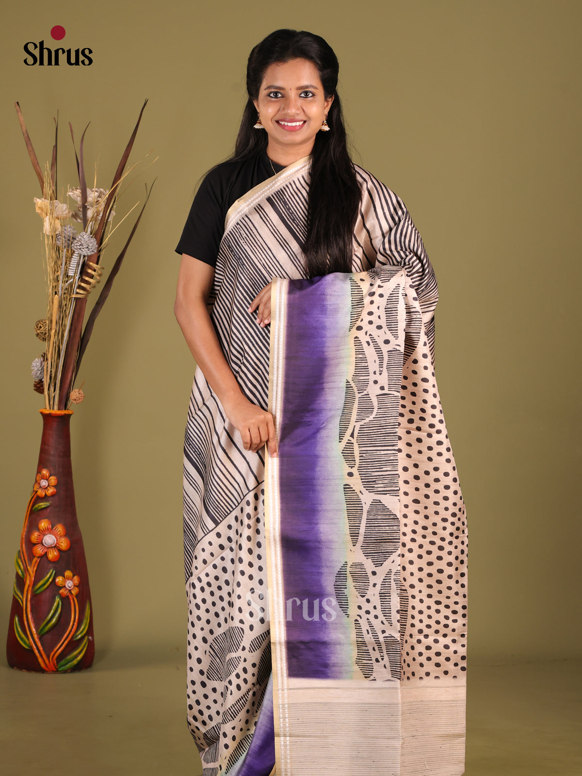 DHS25313 - Semi matka Saree - Shop on Shrus.com