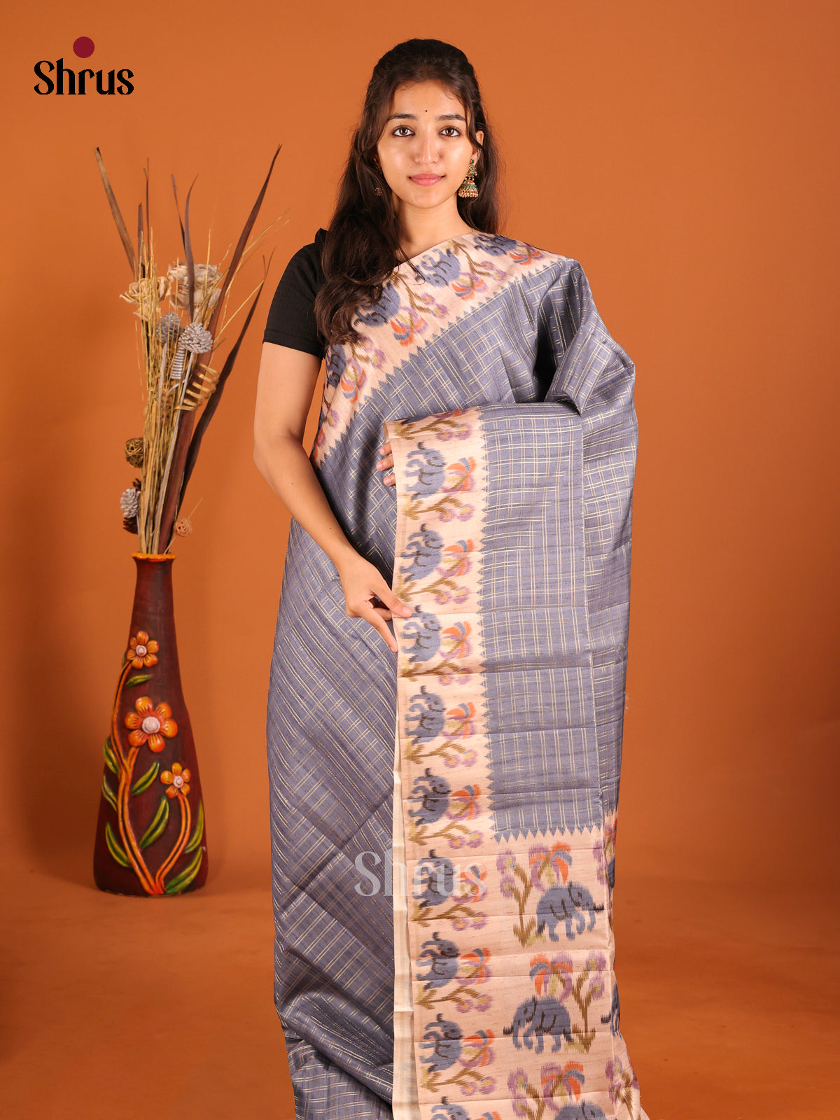 DHS25371 - Moonga Silk Saree