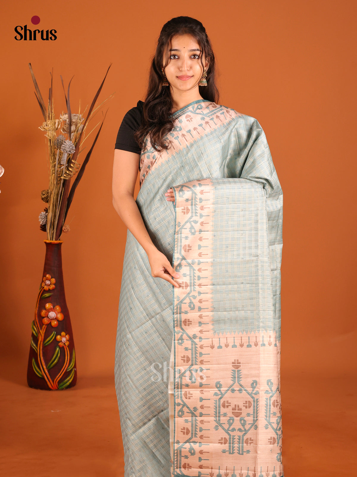 Light Green & Cream - Moonga Silk Saree
