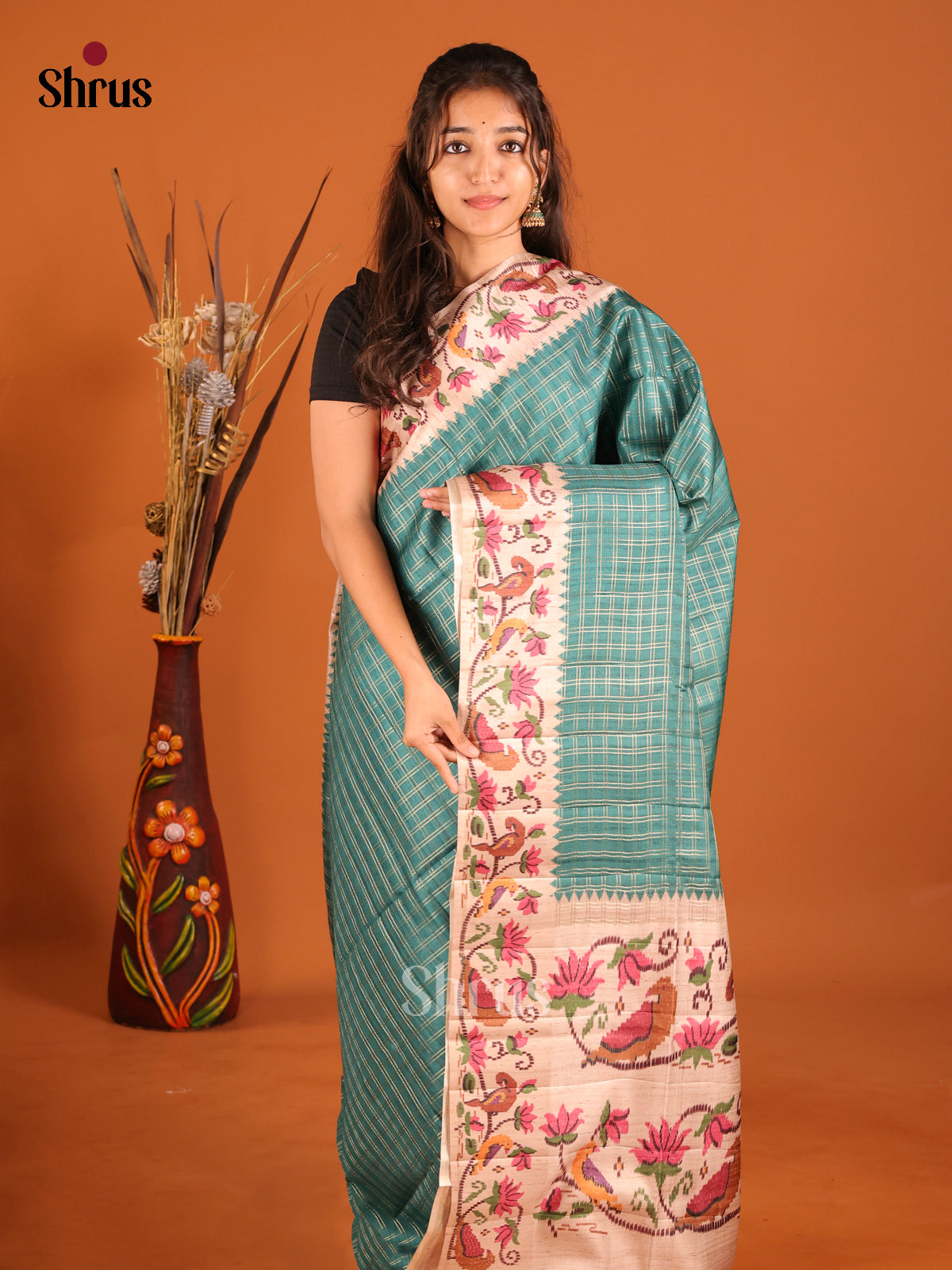 Peacock Green & Cream - Moonga Silk Saree
