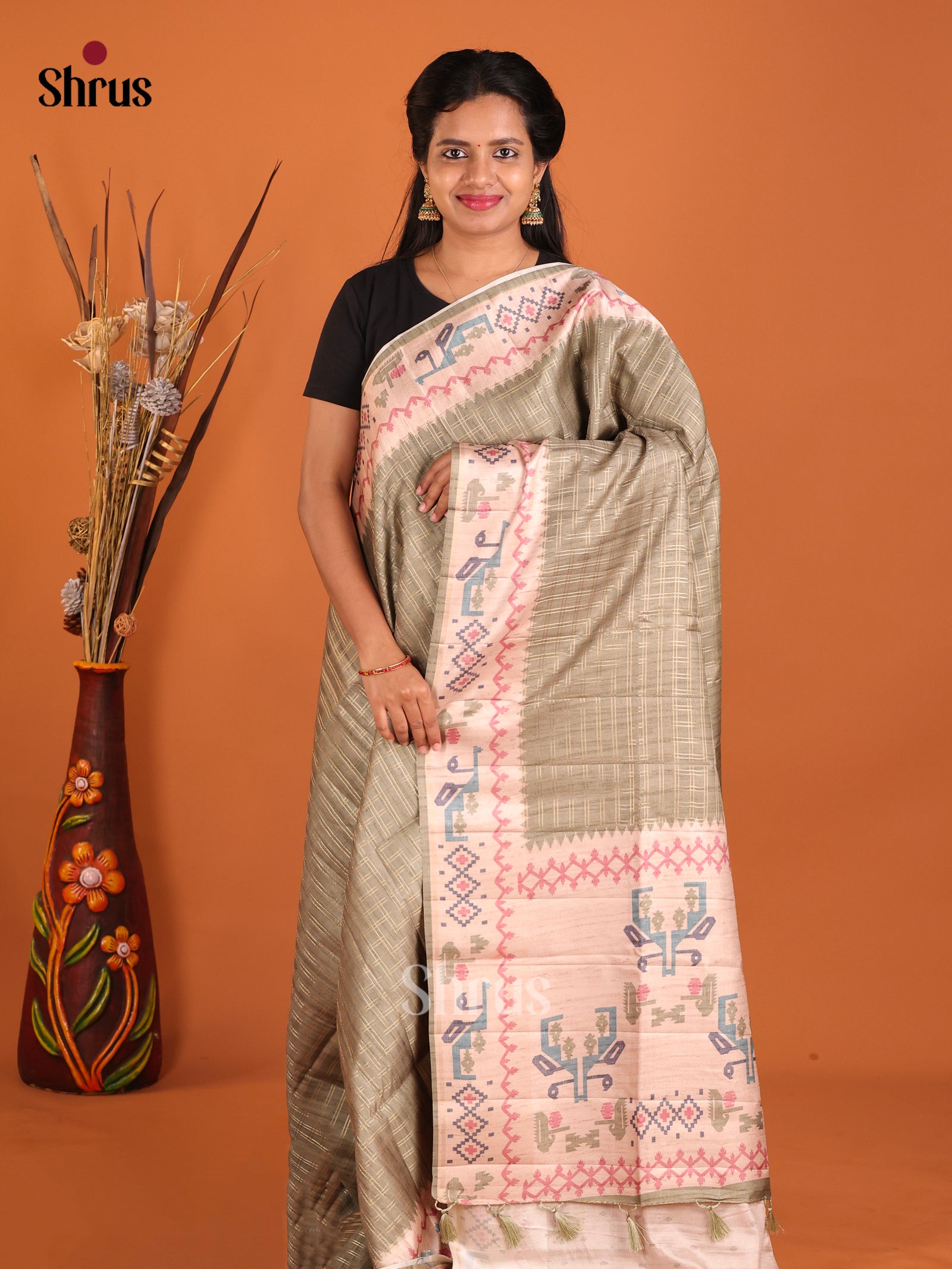 Green & Cream- Moonga Silk Saree