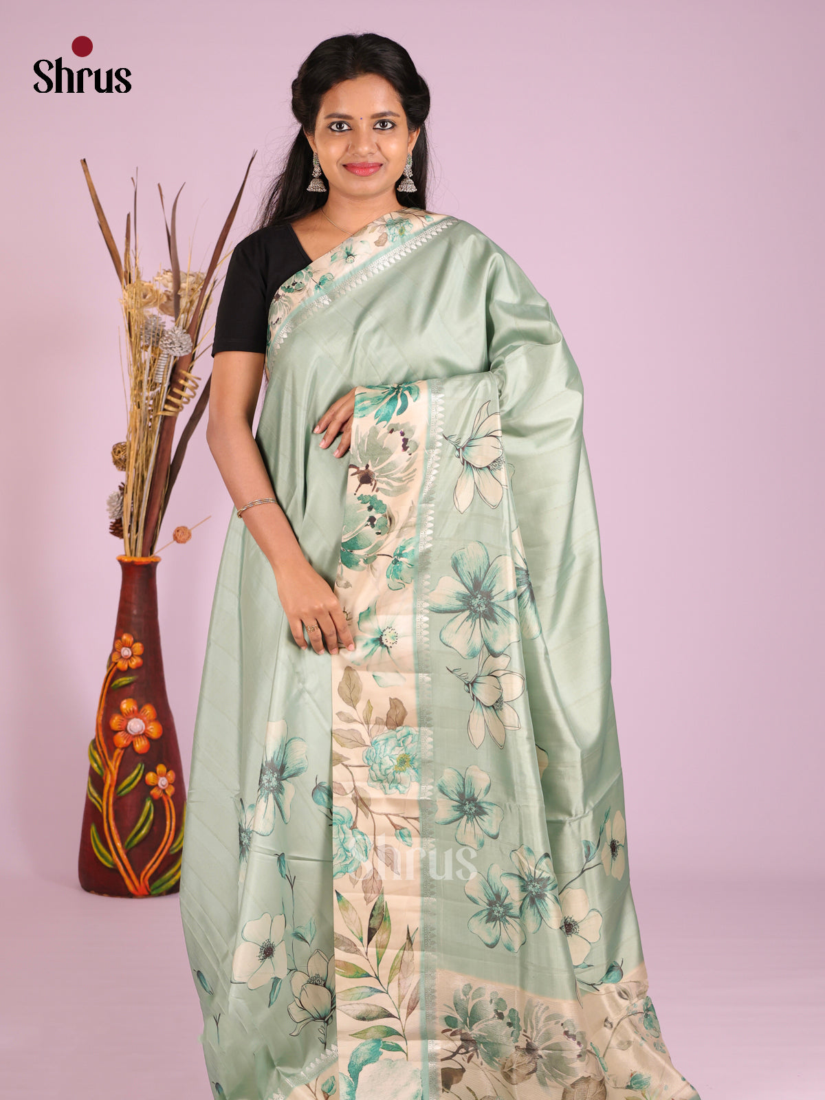 Green & Cream - Moonga Silk Saree
