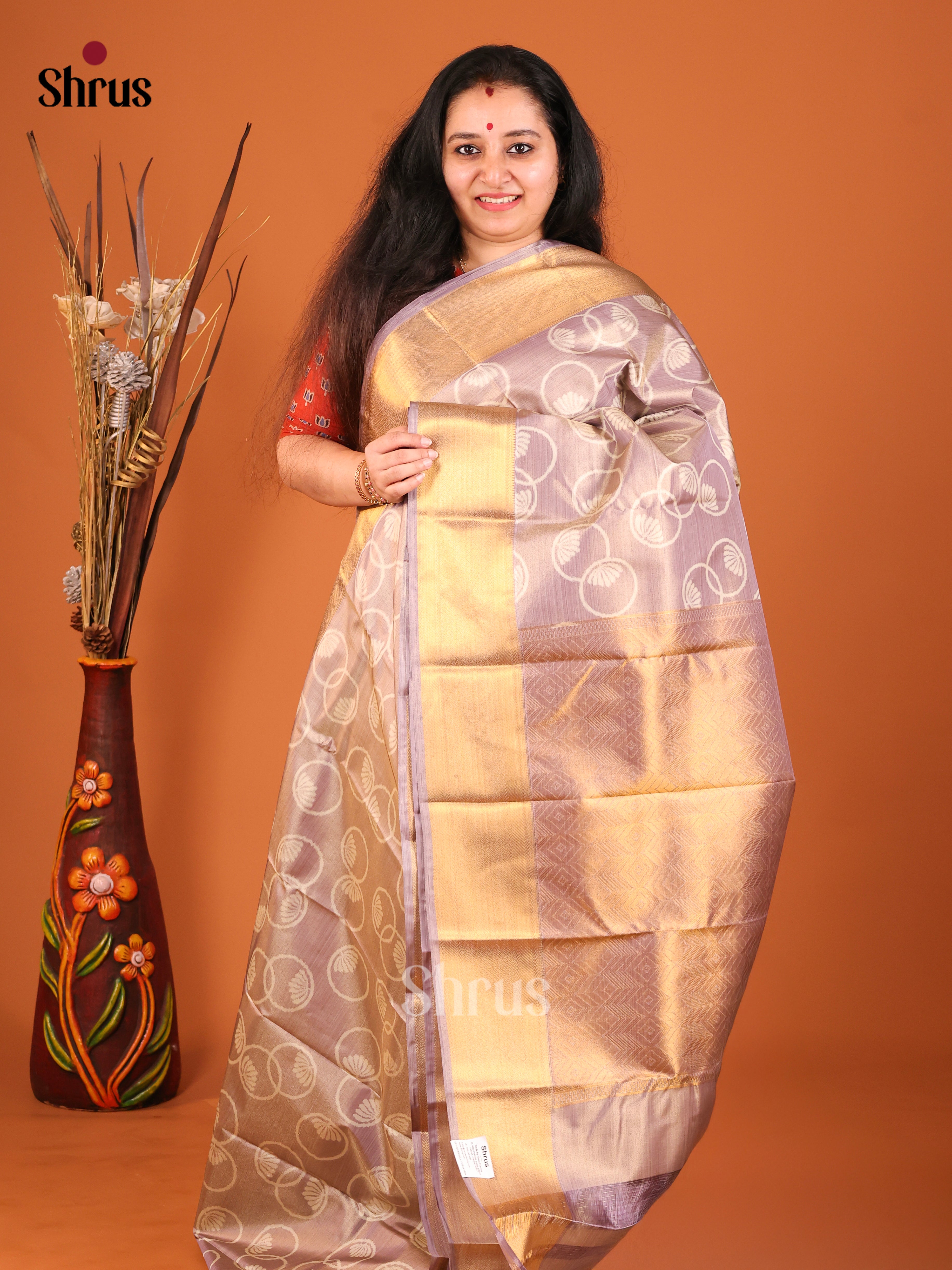 pinkish designed Kanchipuram-halfpure Saree