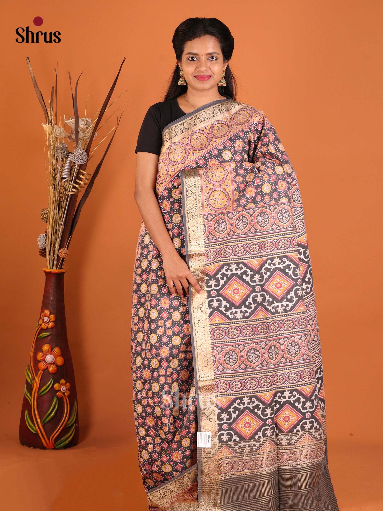 DHS27138 - Moonga Silk Saree