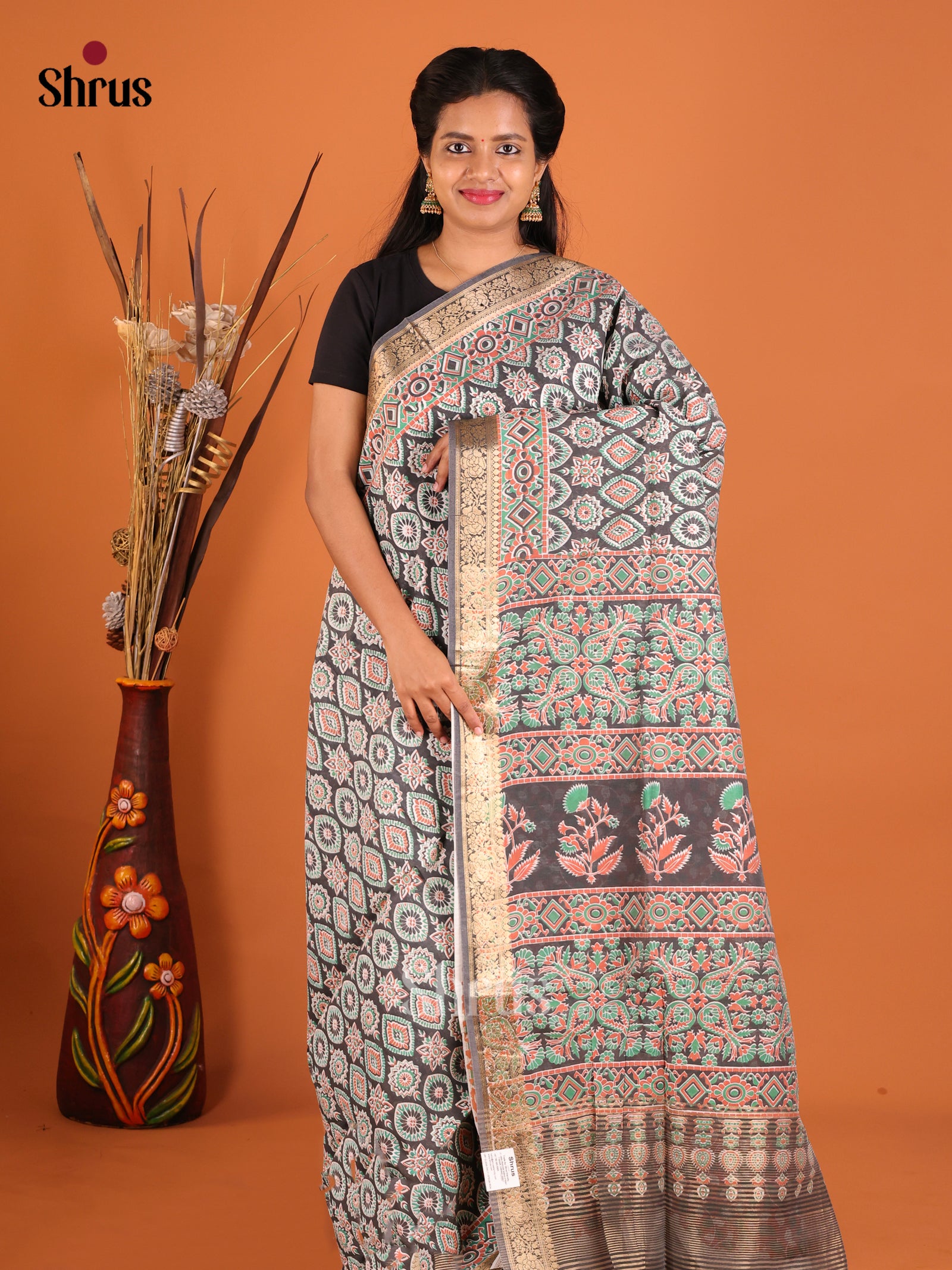 DHS27142 - Moonga Silk Saree
