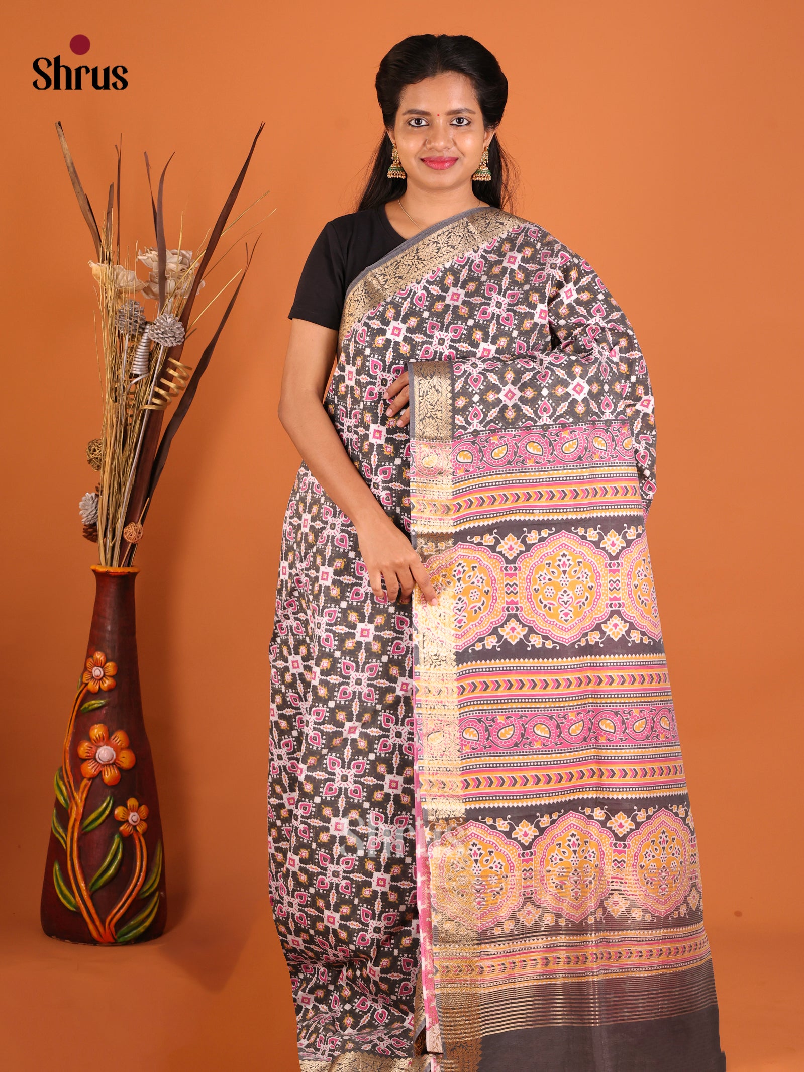 DHS27147 - Moonga Silk Saree