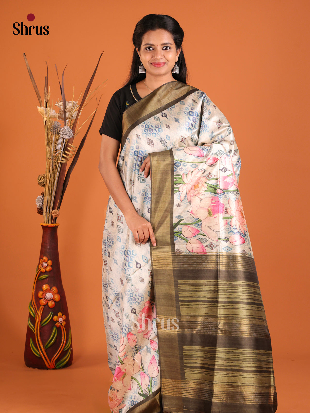 DHS28093 - Champa semitussar Saree